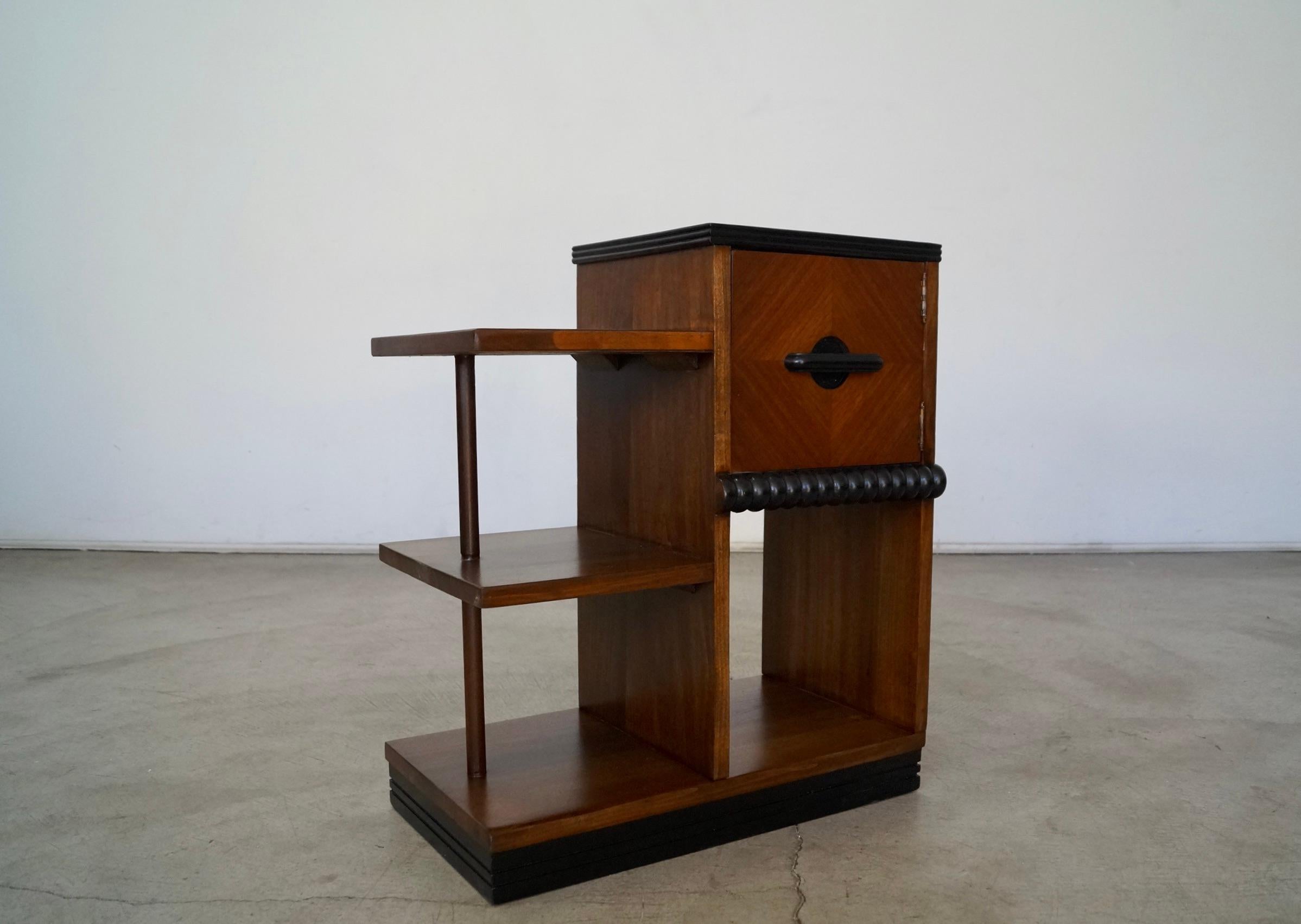 1930's Art Deco Cabinet / Shelf 5