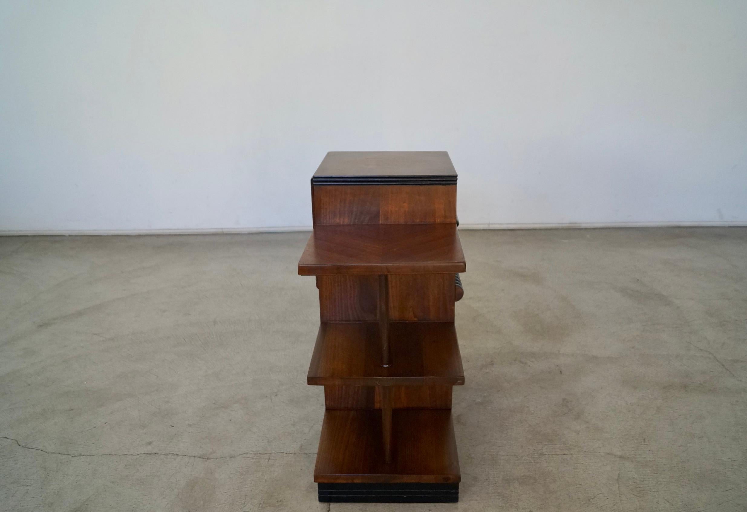 1930's Art Deco Cabinet / Shelf 7