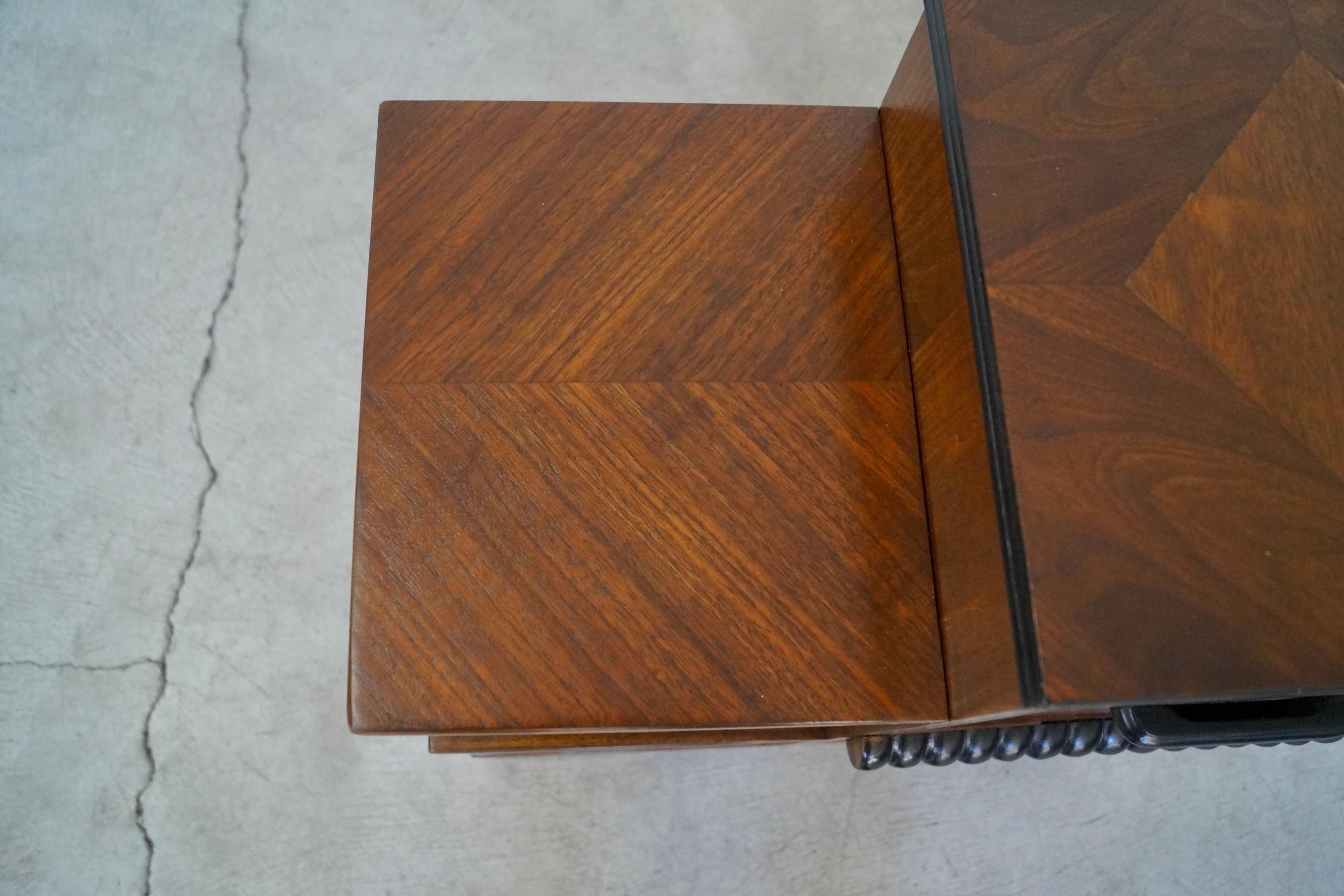 1930's Art Deco Cabinet / Shelf 10