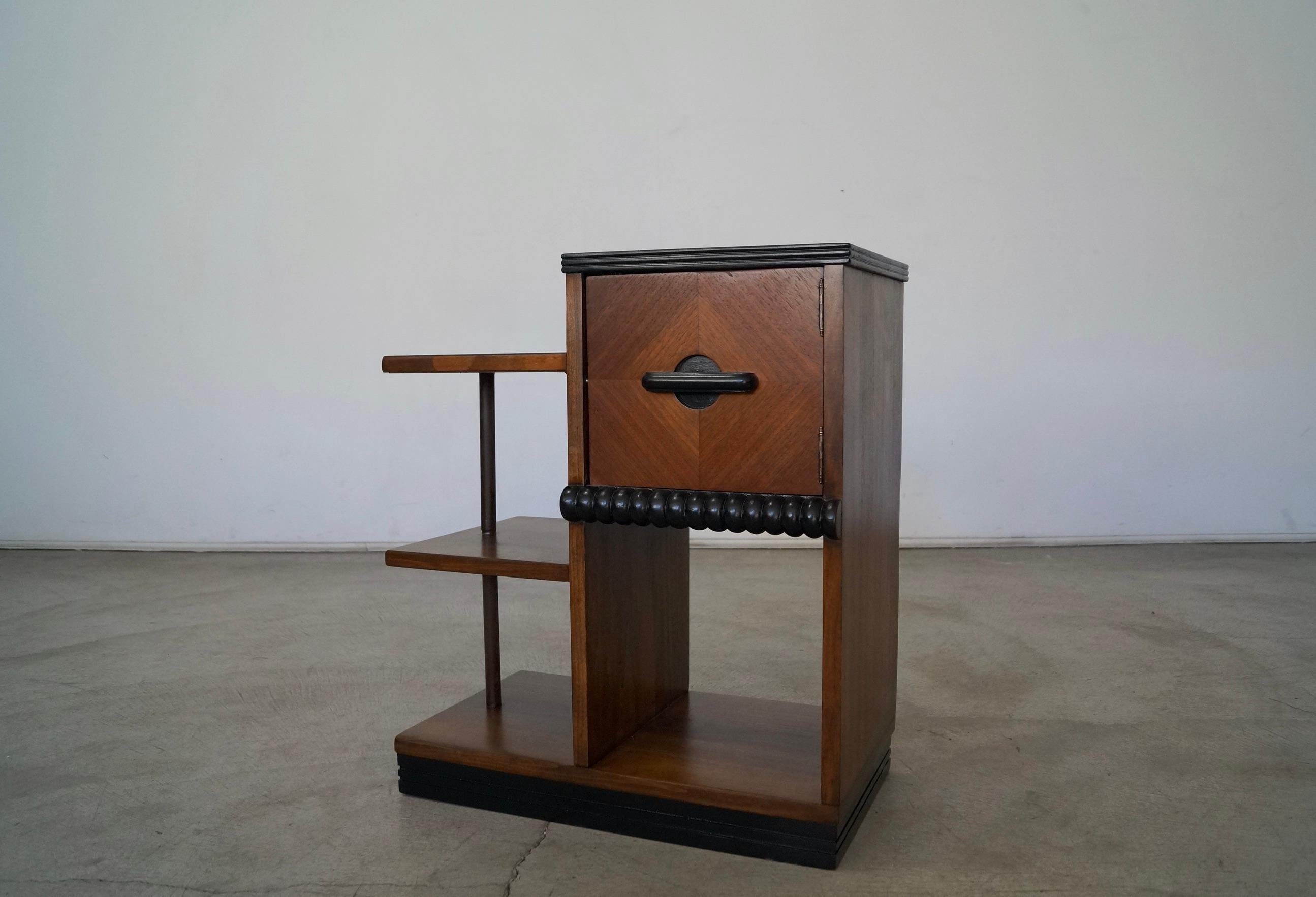 1930's Art Deco Cabinet / Shelf 1