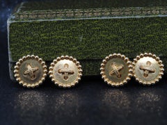 CARTIER Boutons de manchette Art déco des années 1930 en or jaune 18 carats avec motif en X