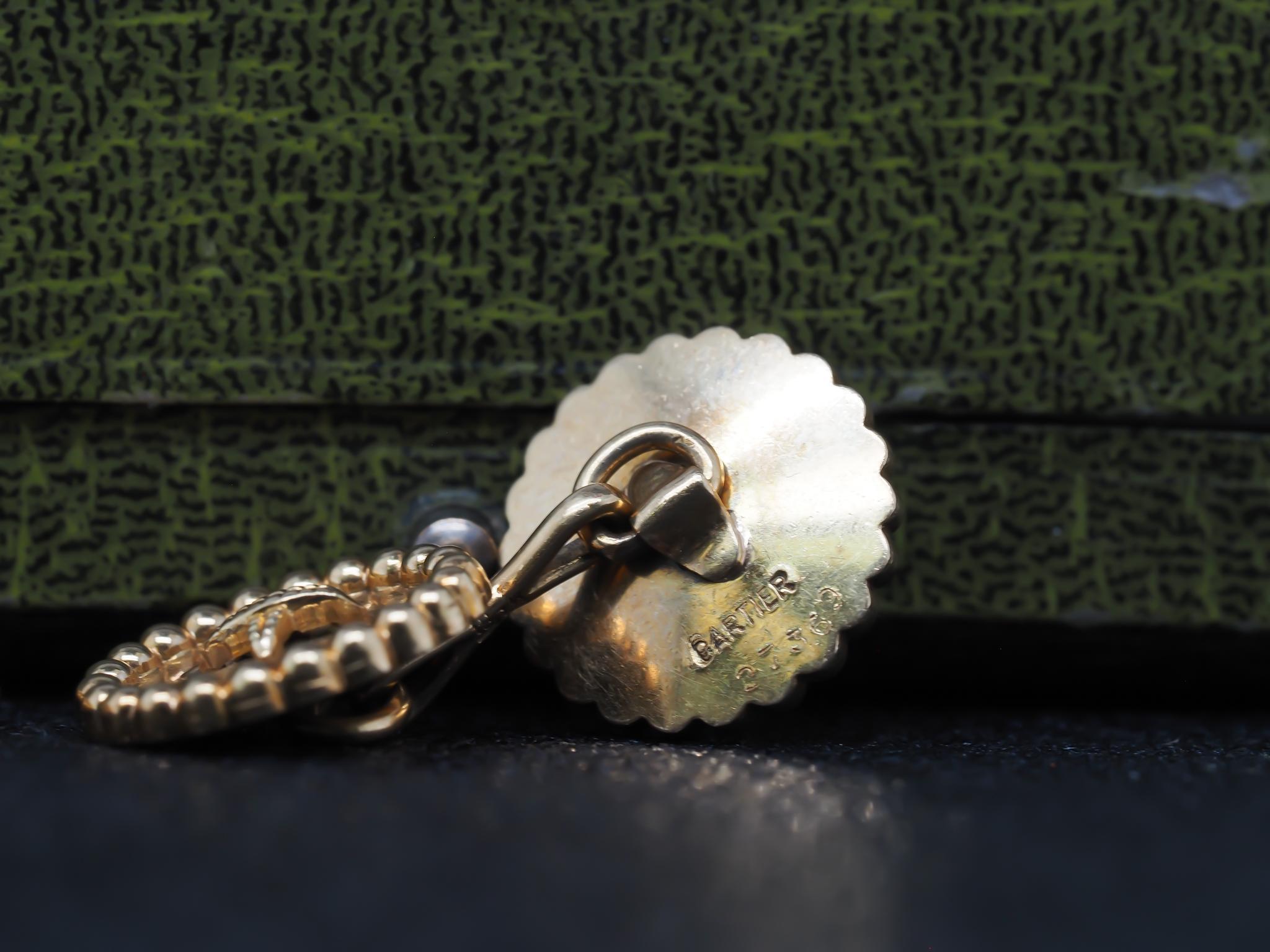 Men's 1930s Art Deco CARTIER 18K Yellow Gold Cufflinks with X pattern For Sale