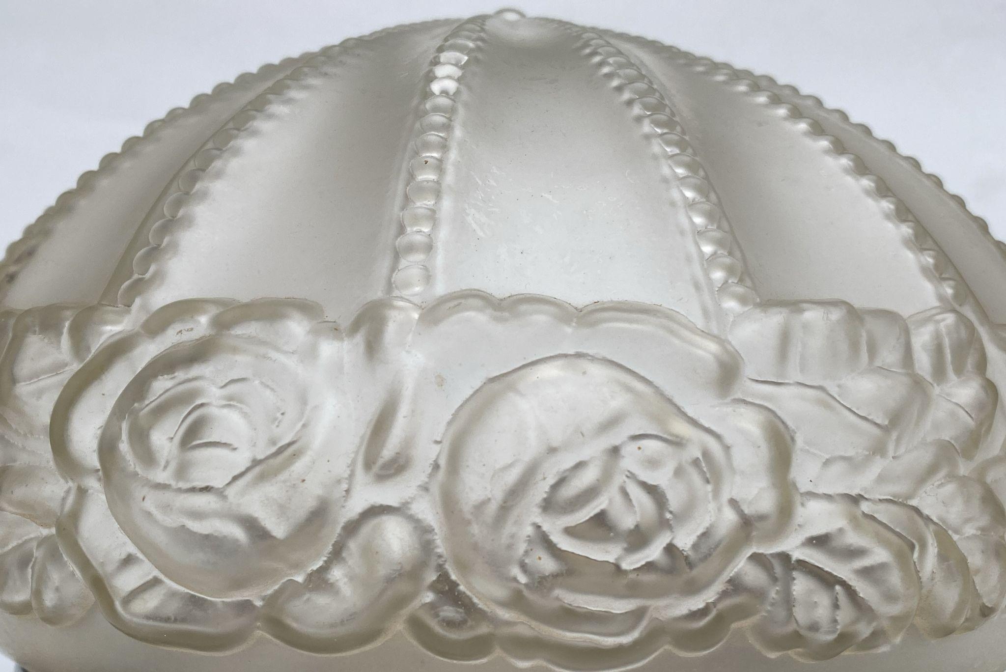 Art Deco Ceiling Light in Pressed Satin Glass, 1930s For Sale 4