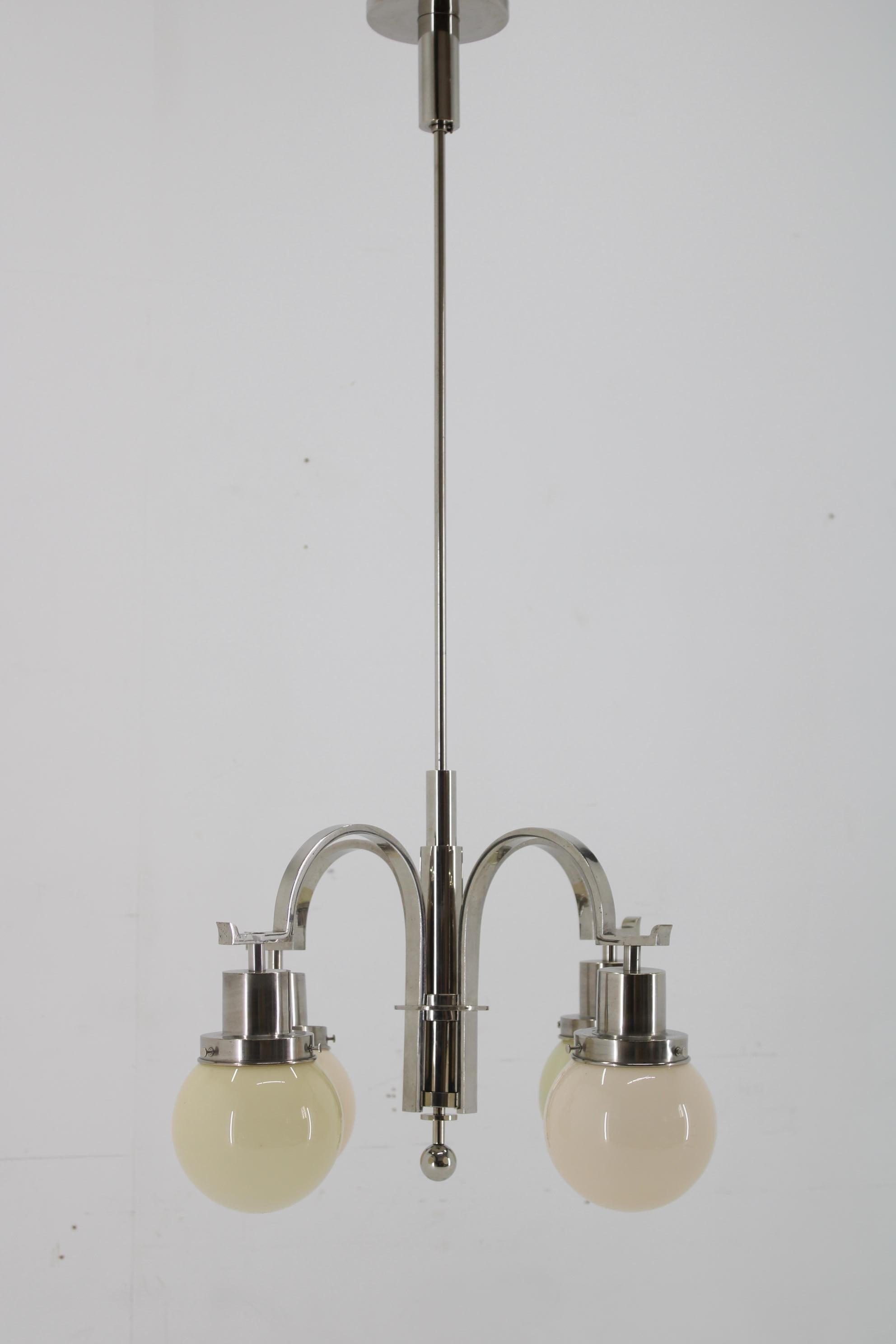 1930s Art Deco Chandelier, Czechoslovakia In Good Condition For Sale In Praha, CZ