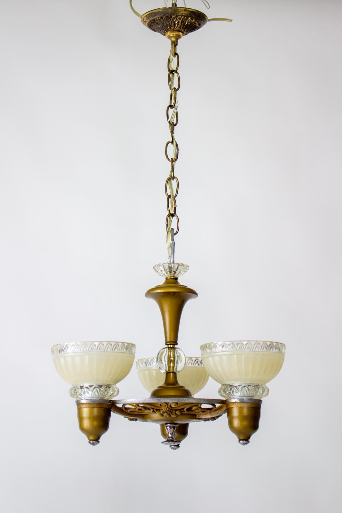 1930’s Art Deco Chandelier with Cream and Clear Glass Shades For Sale 2