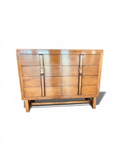Cómoda Art Déco de los años 30, de madera de nogal, atribuida a John Widdicomb