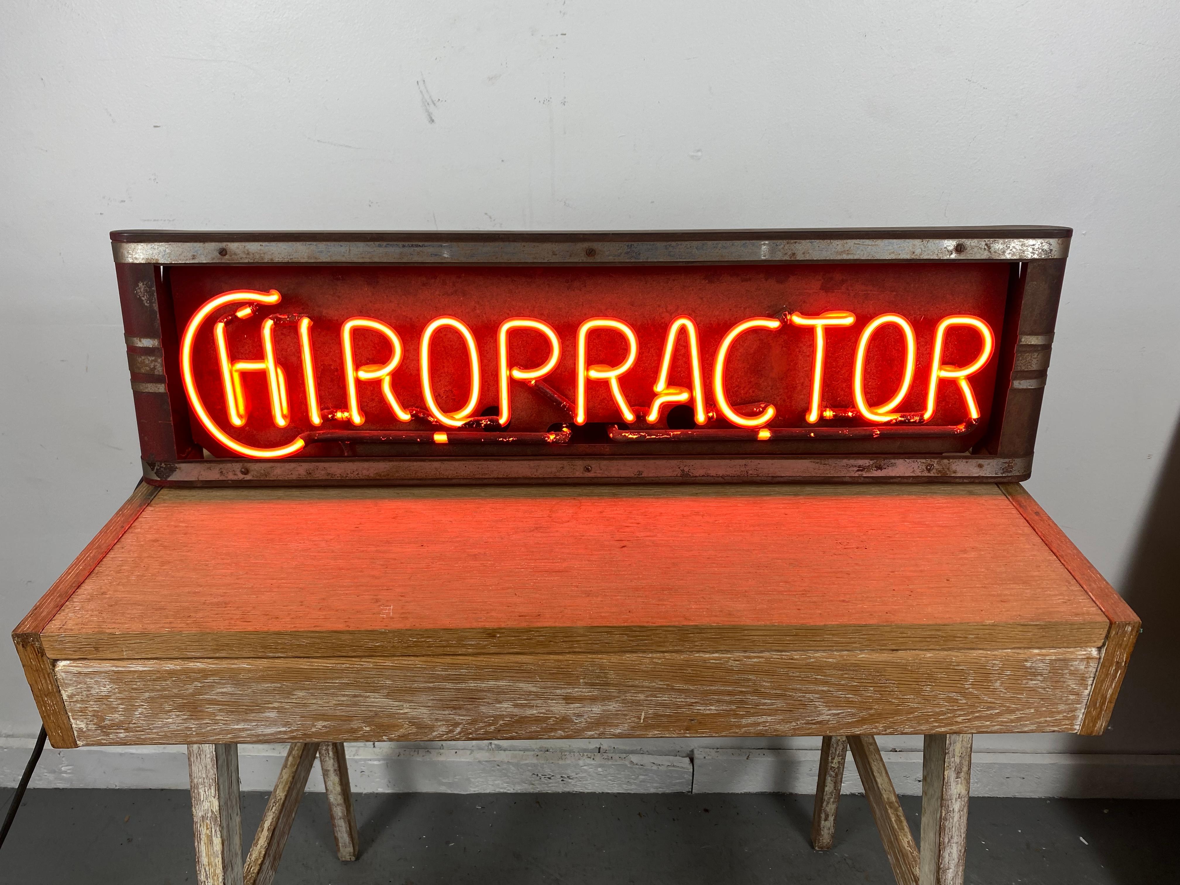 1930s Art Deco Chriopractor Neon Can Sign For Sale 2