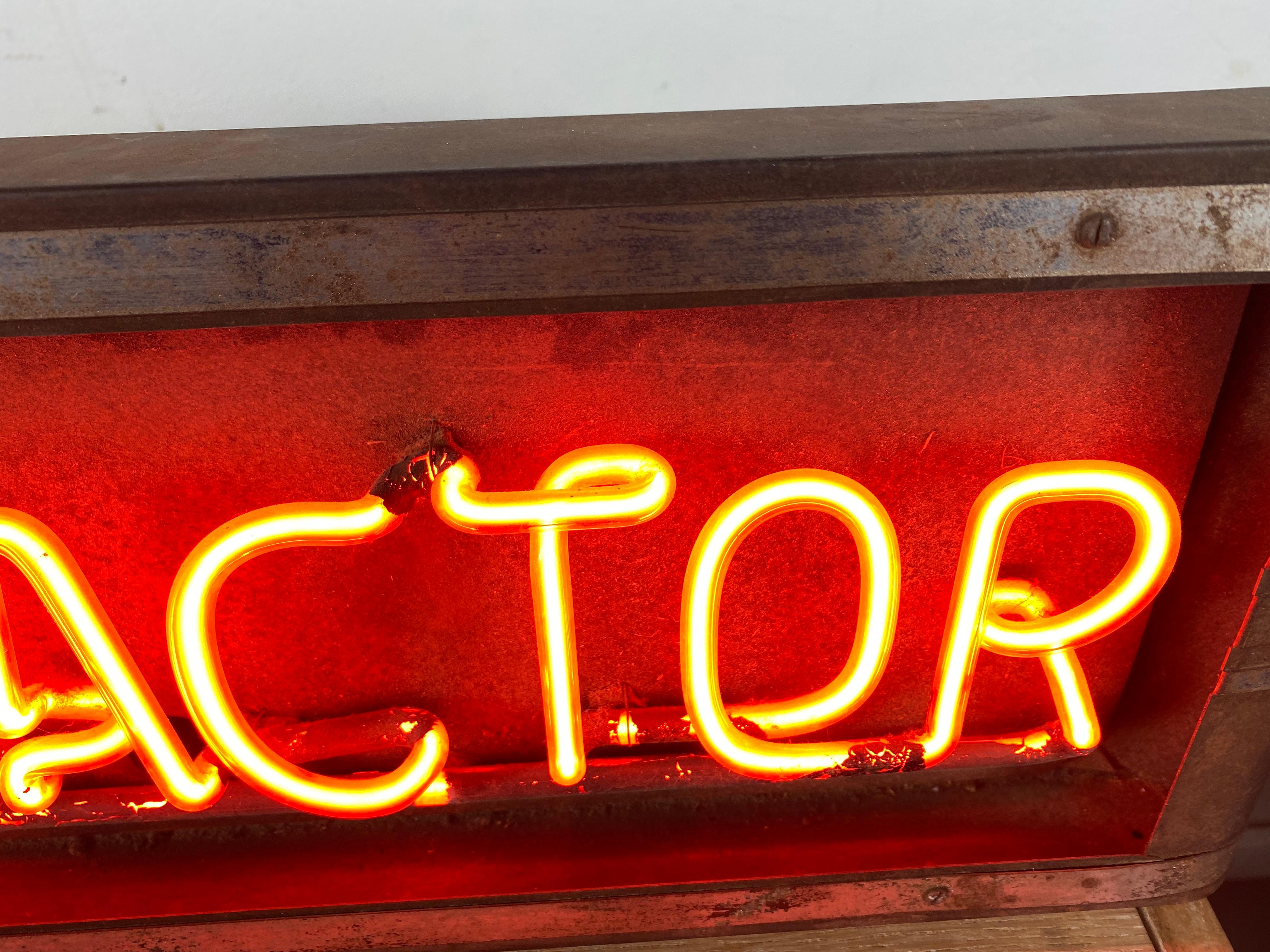 1930s Art Deco Chriopractor Neon Can Sign In Good Condition In Buffalo, NY