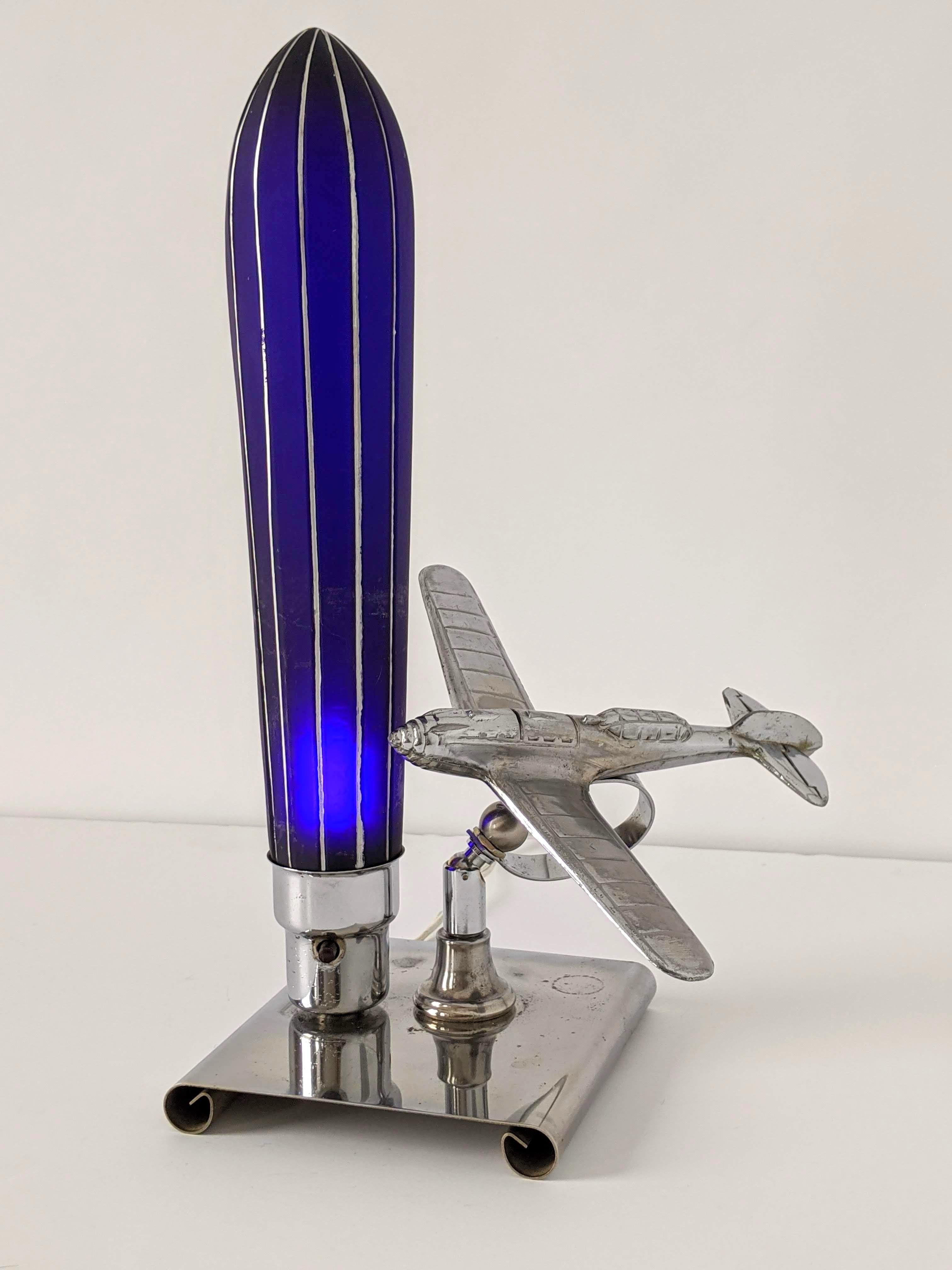 Mid-20th Century 1930s Art Deco Chrome Airplane Table Lamp by Ray A. Schober, USA