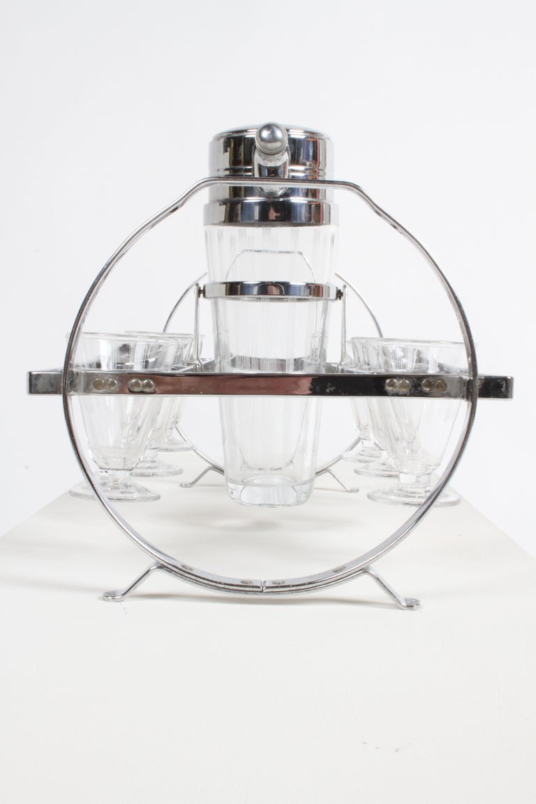 1930s Art Deco Chrome Cocktail Shaker with Six Glasses on Gyroscopic Caddy Stand For Sale 3