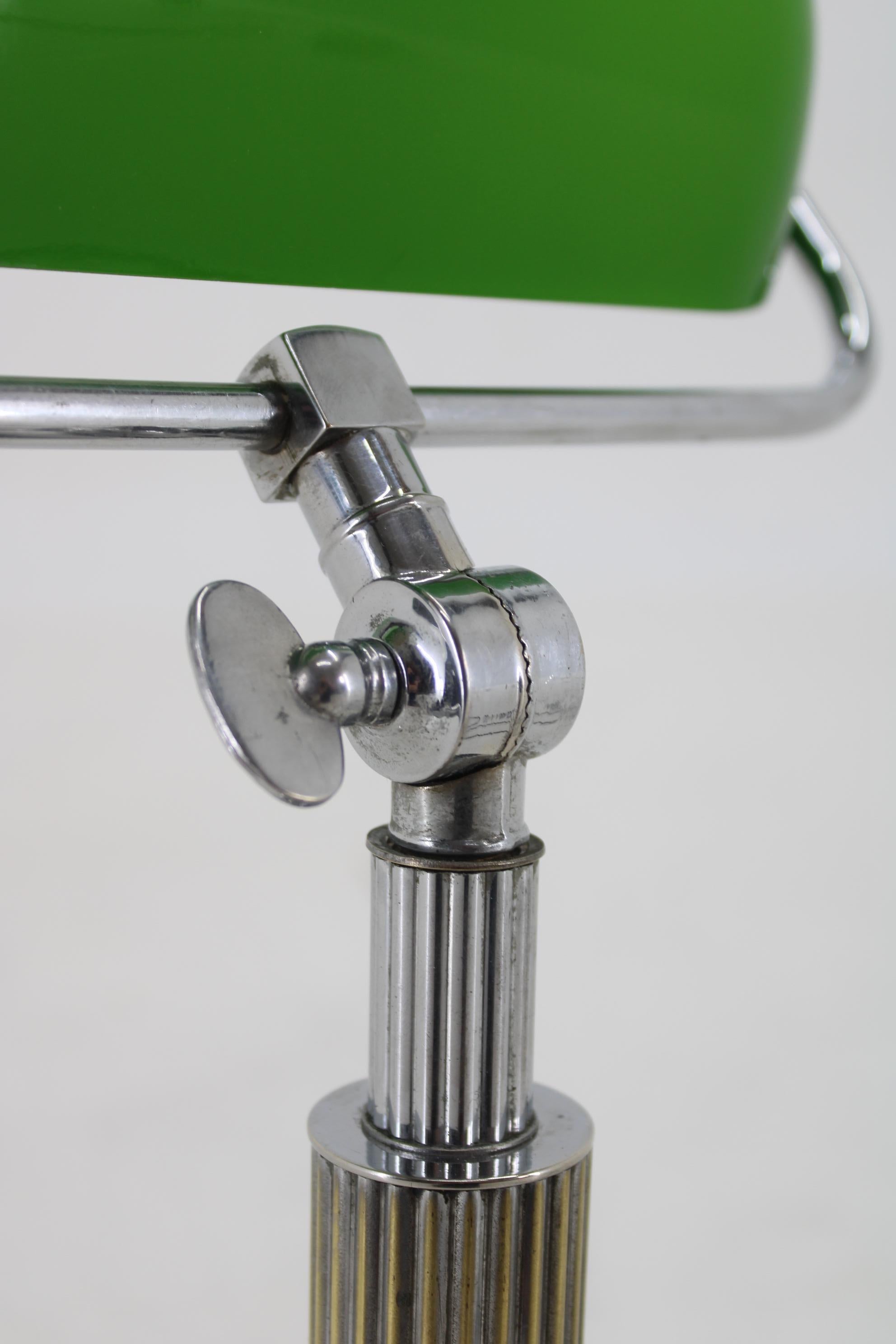 1930s Art Deco Chrome Plated  Banker Table Lamp , Czechoslovakia For Sale 2
