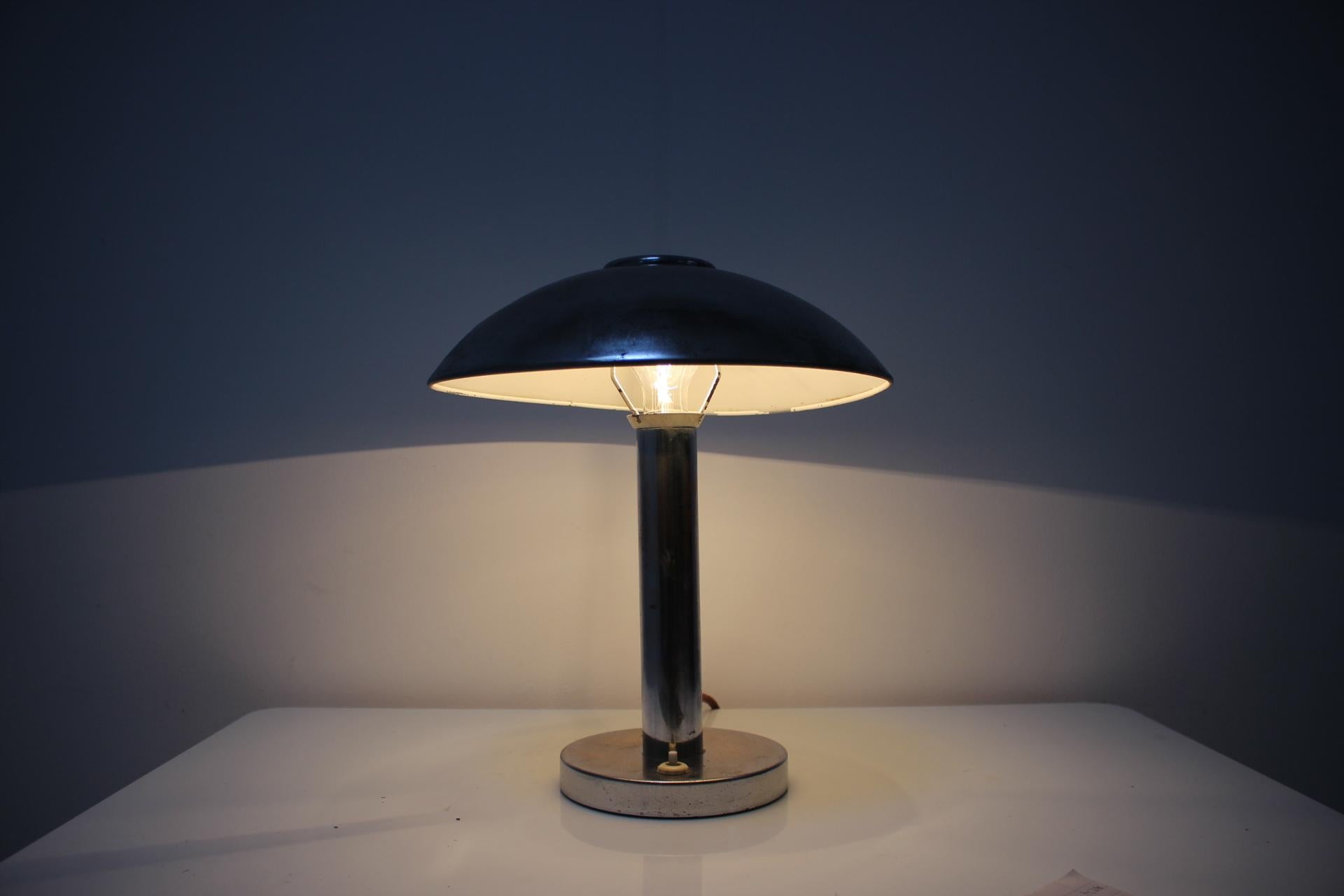1930s Art Deco Chrome Plated Mushroom Table Lamp, Czechoslovakia For Sale 1