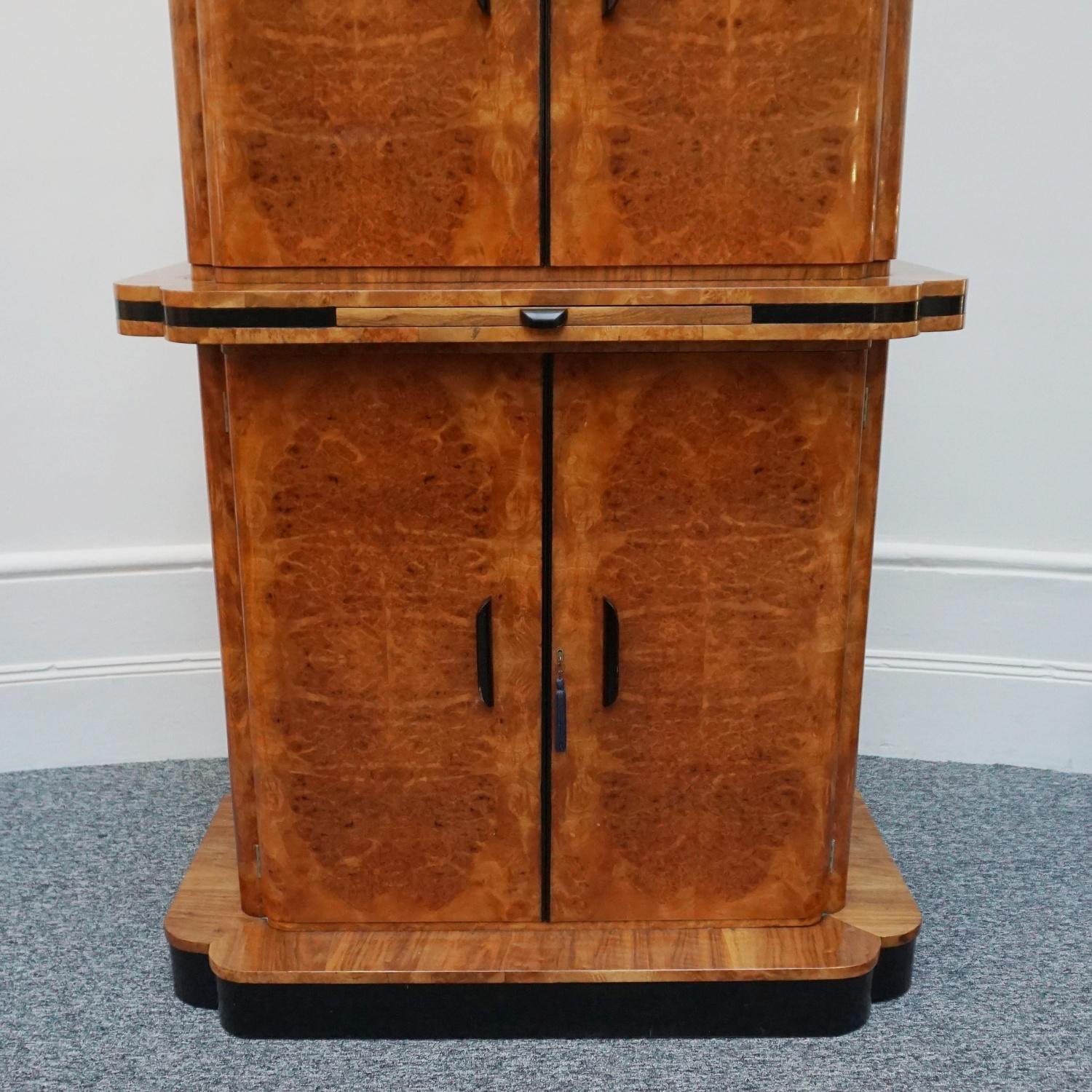 Mid-20th Century 1930's Art Deco Cocktail Cabinet in Burr and Figured Walnut 