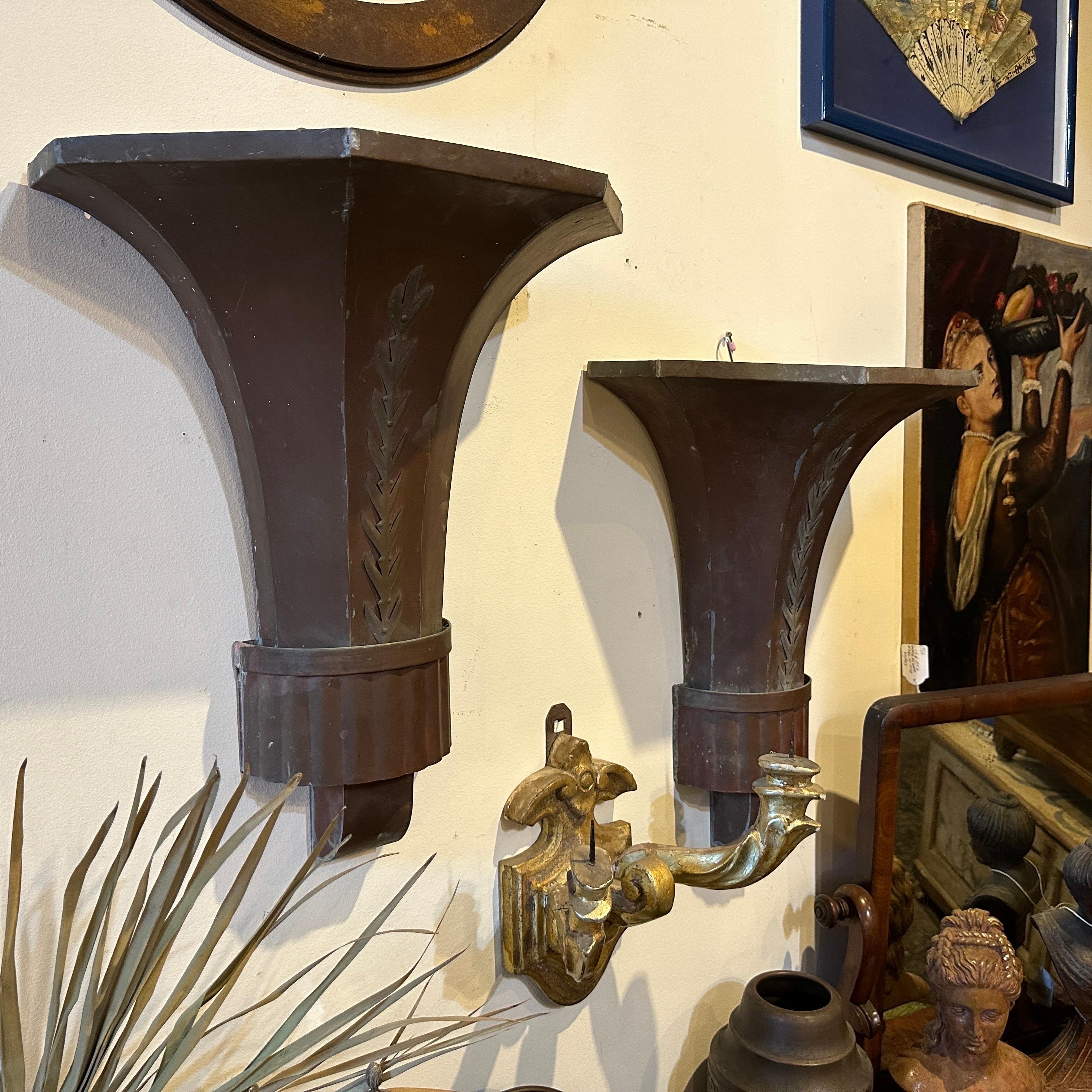 Hand-Crafted 1930s Art Deco Copper Italian Theater Wall Sconces For Sale