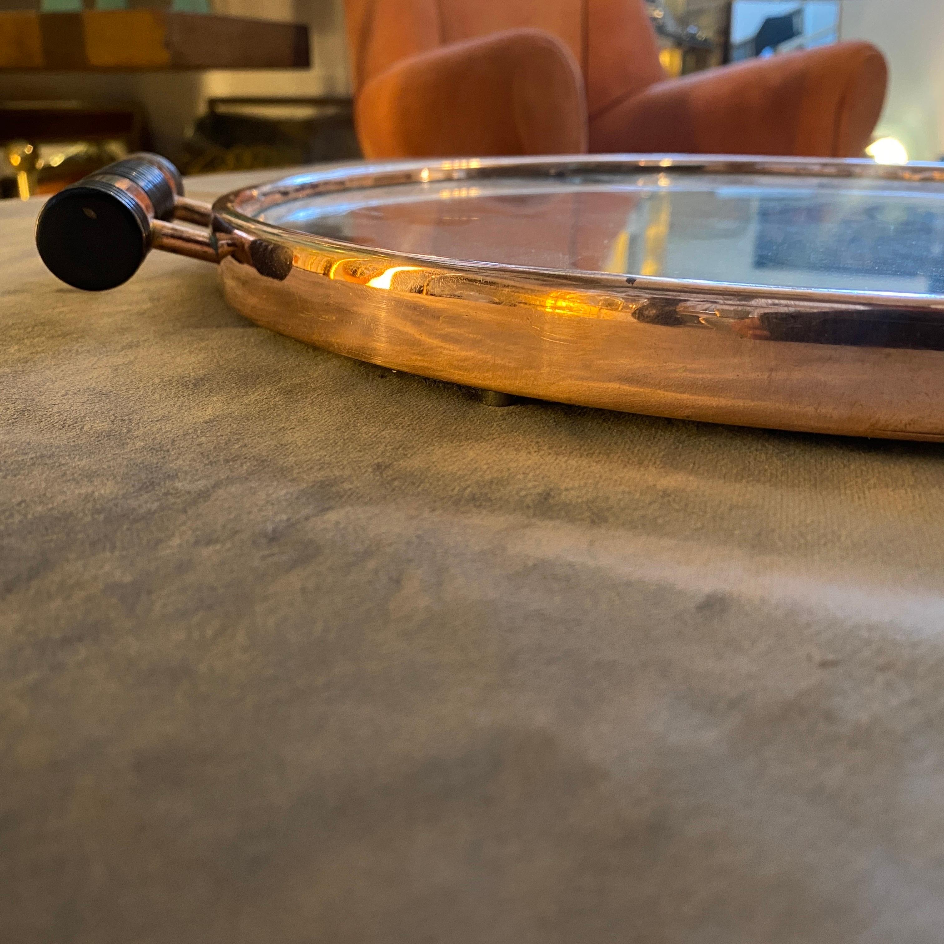 A 1930s Art Deco Copper Copper Mirror and Ebony Handles Italian Round Tray For Sale 3