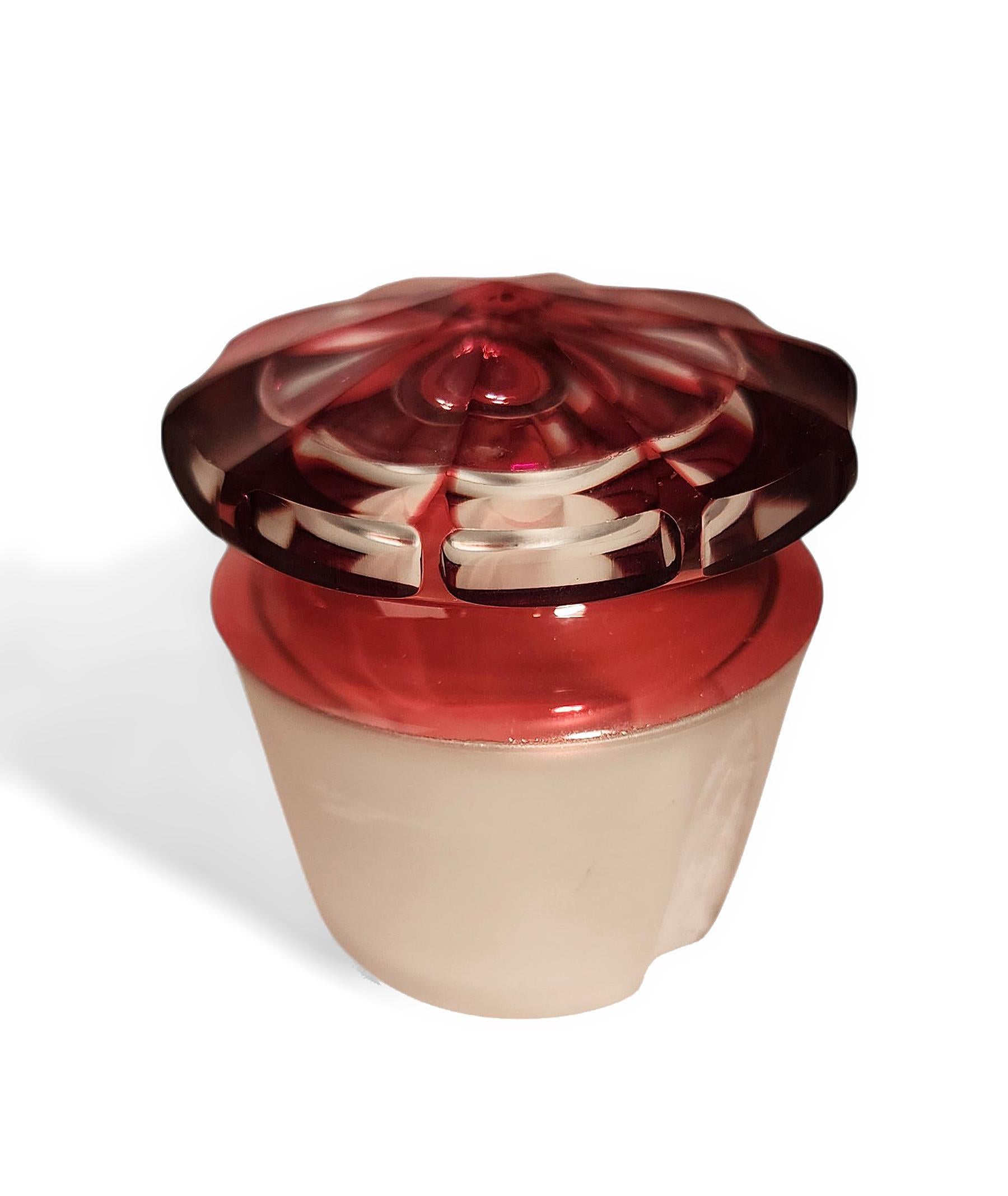 Coctelera y Tapa de Cristal Art Déco de los años 30 en Vidrio Superpuesto Rojo Rubí, Francia en venta 1