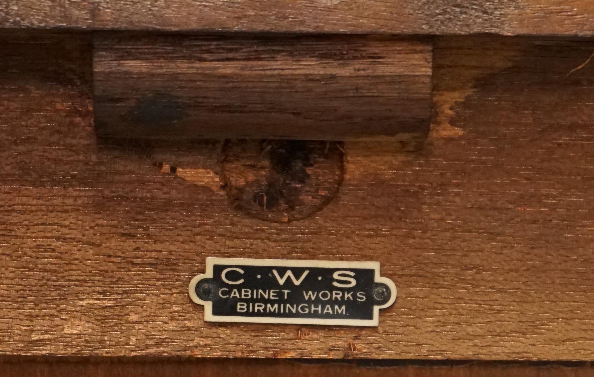 1930s ART DECO C.W.S CABINET WORKS DRESSING TABLE WITH MIRROR For Sale 7