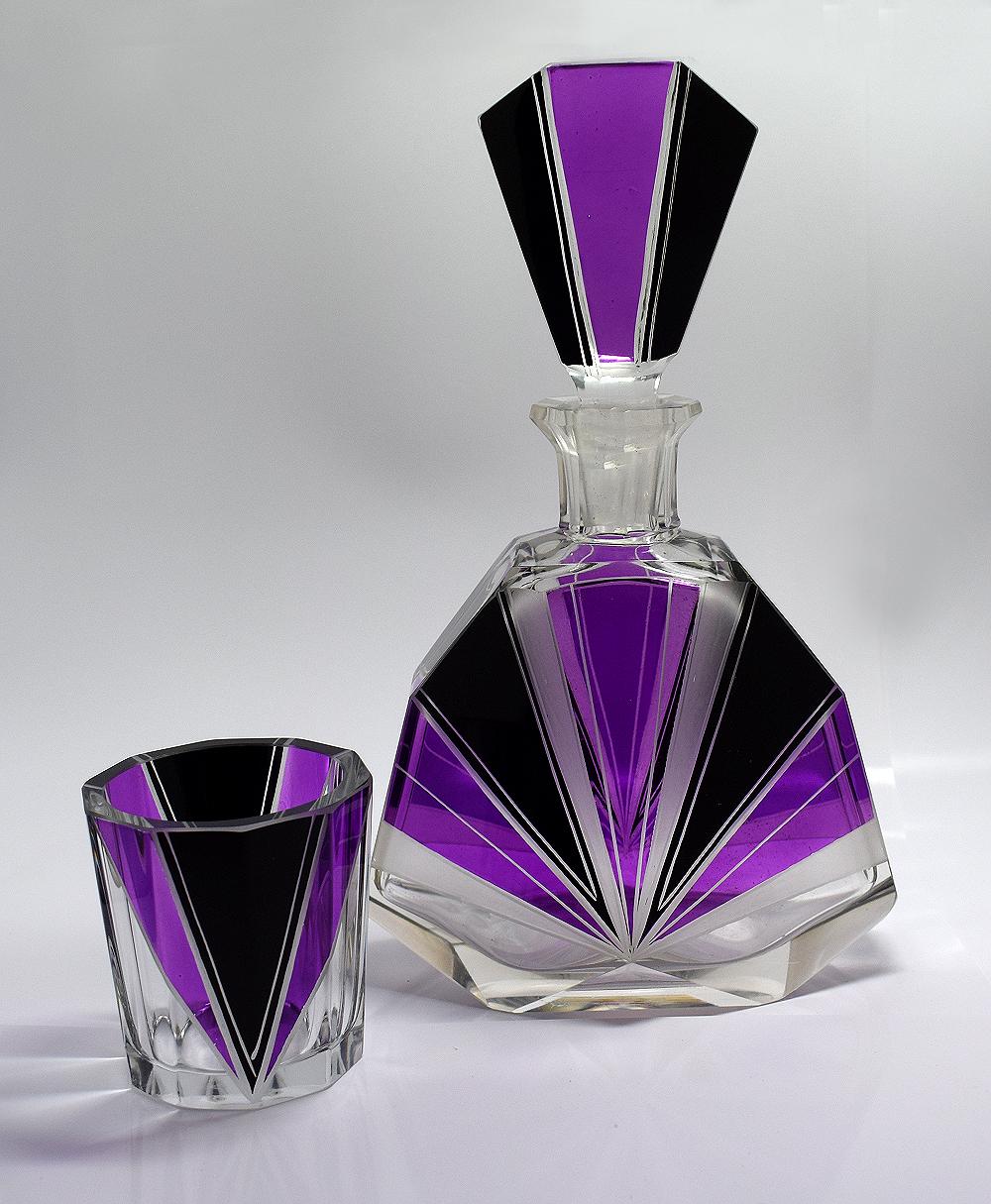 Very high quality, collectable 1930s Art Deco Czech whisky decanter set by Karl Palda. Features a Classic black and lilac geometric enamel decoration to each piece. These Classic sets are rare and a beautiful addition to any Deco collection. No