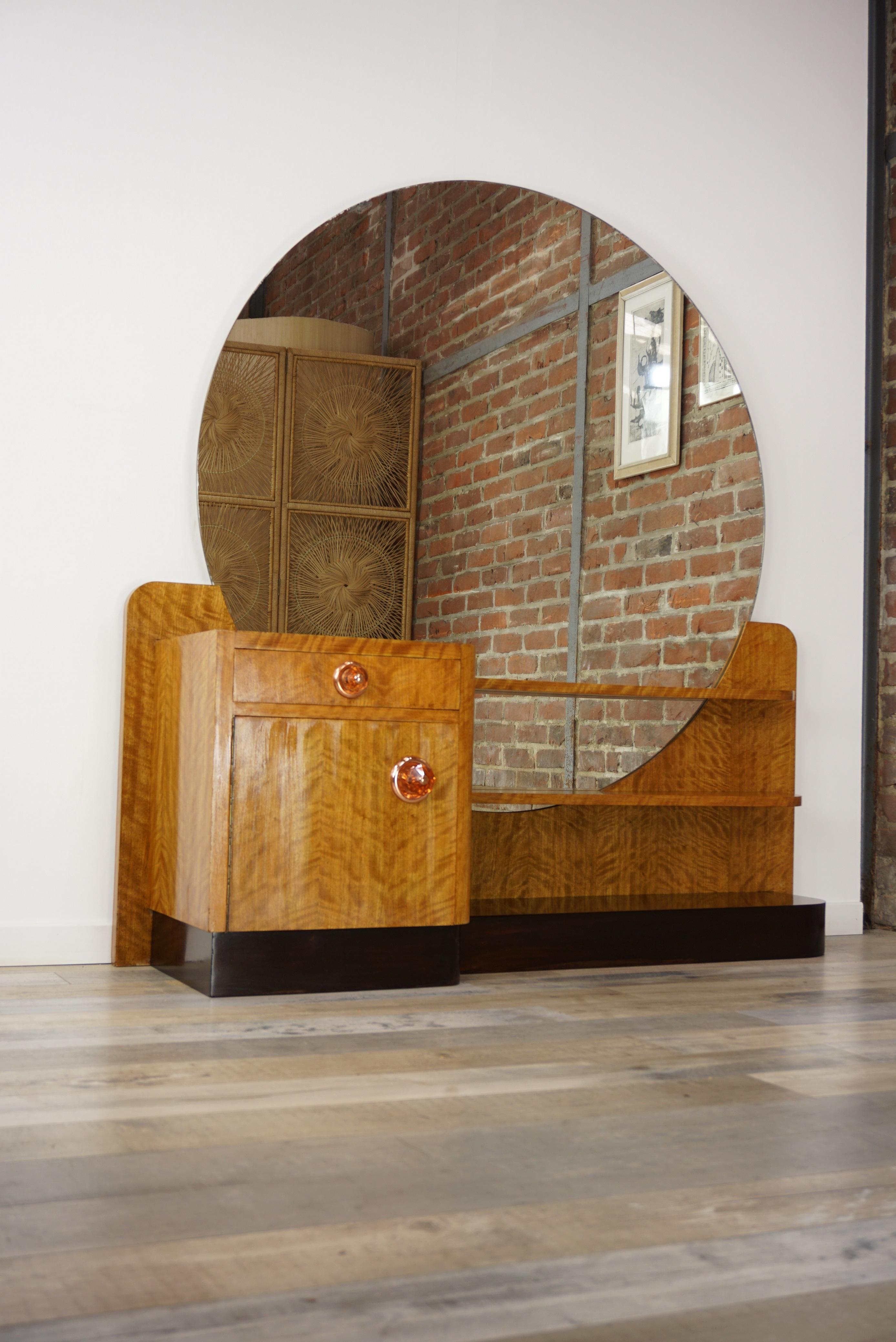 1930s Art Deco Design Dressing Table 11