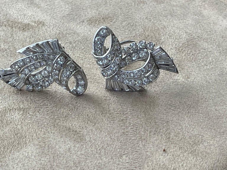 1930s Art Deco Diamond and Platinum Double Clip Brooch For Sale at 1stDibs