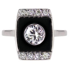 1930s Art Deco Diamond Onyx Platinum Ring