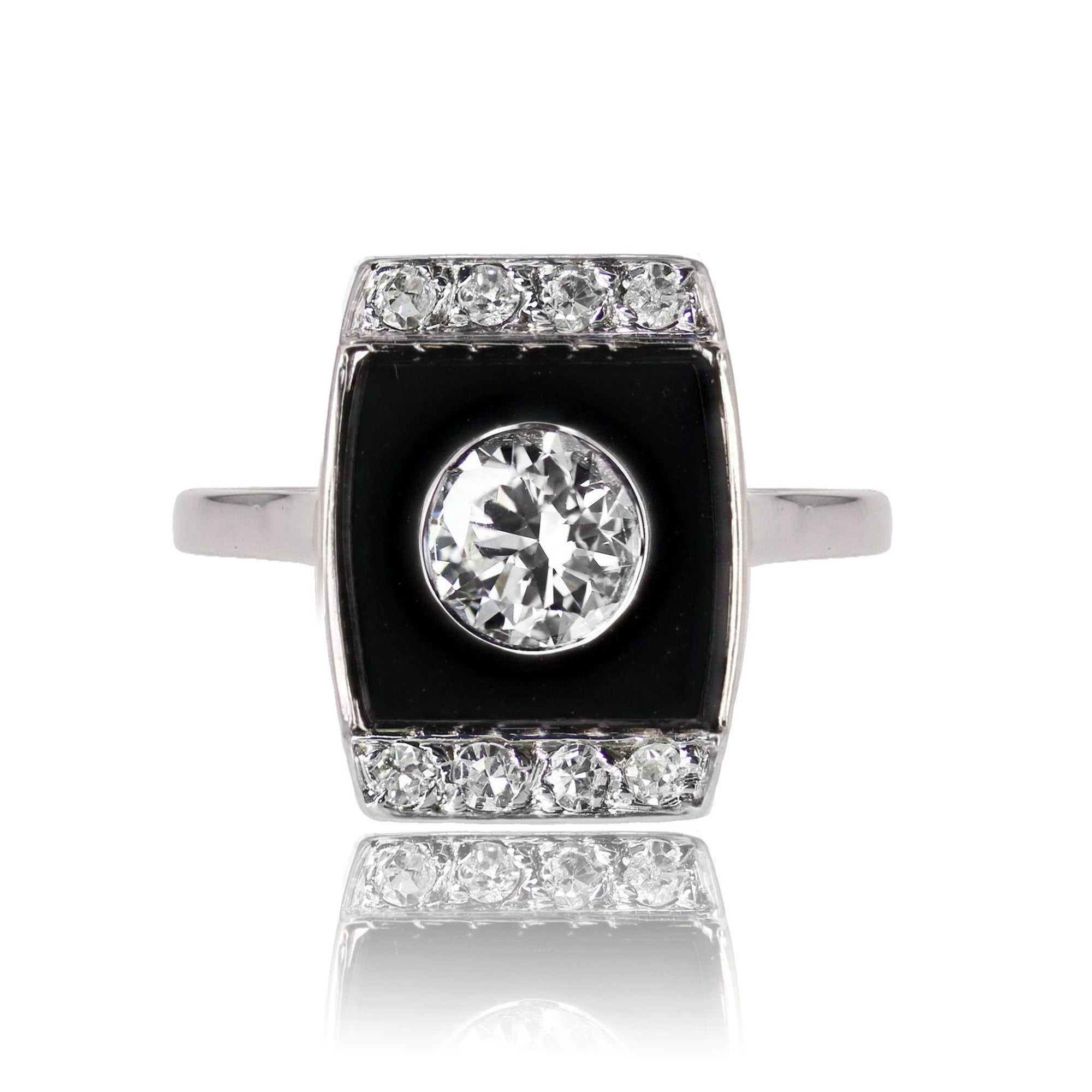 1930s Art Deco Diamond Onyx Platinum Ring