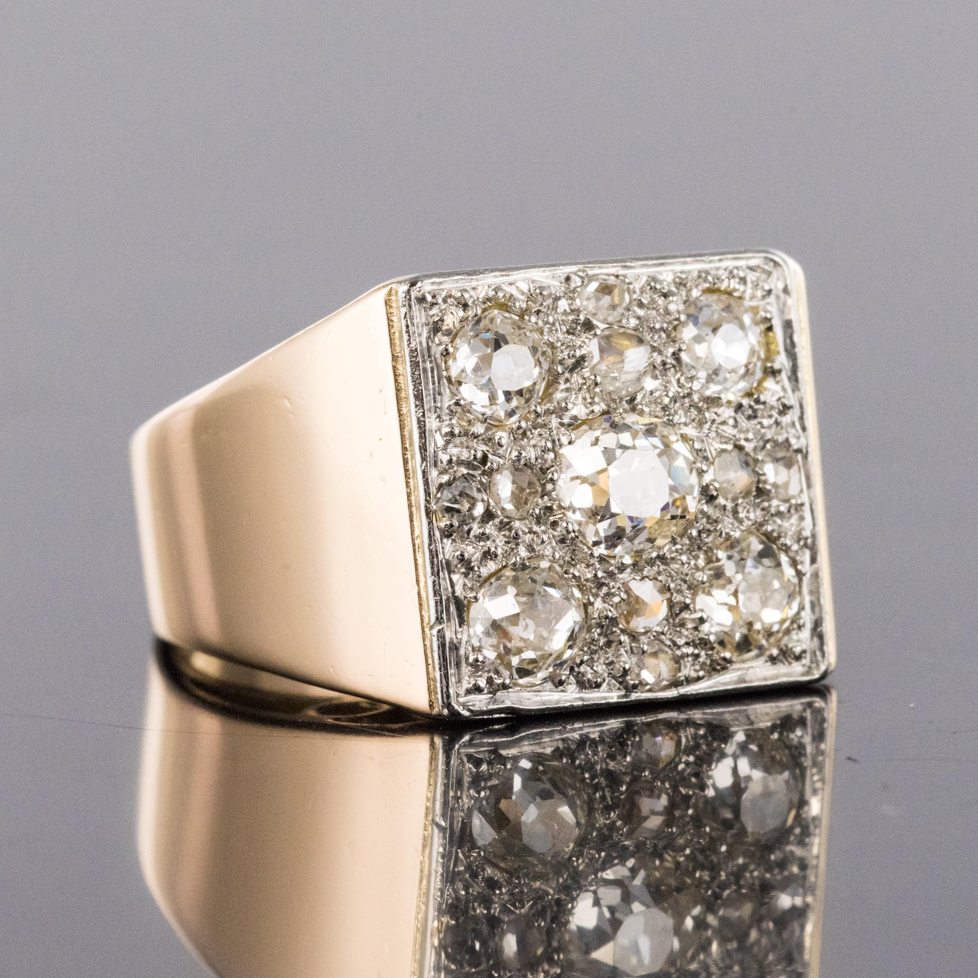 1930s Art Deco Diamond Paving 18 Karat Rose Gold Ring For Sale 1