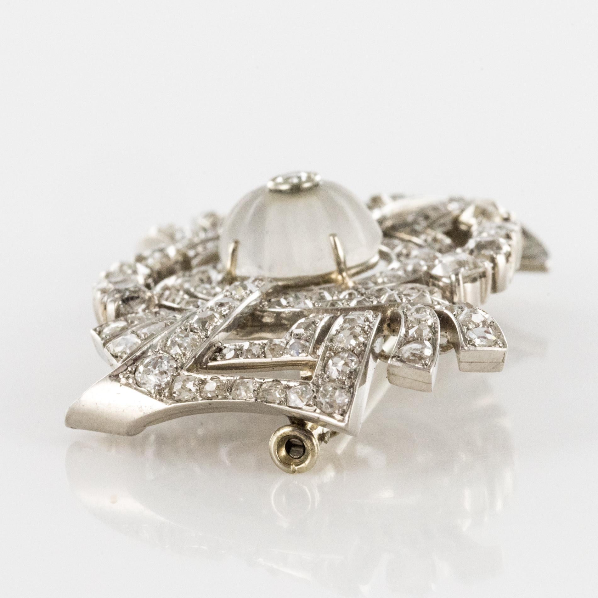 1930s Art Deco Diamond Rock Crystal Platinum 18 Karat White Gold Brooch For Sale 5