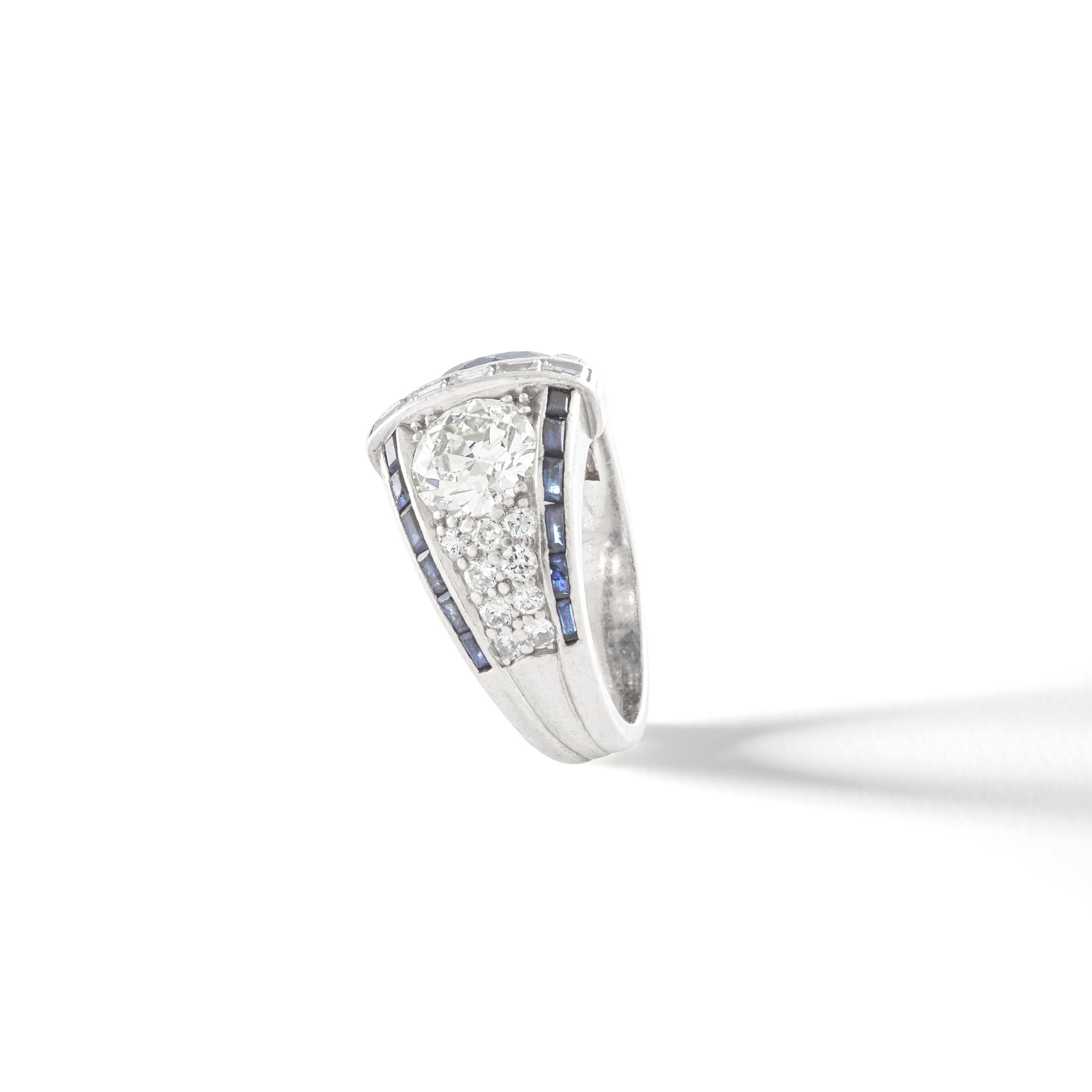 Round Cut 1930s Art Deco Diamond Sapphire Platinum Ring For Sale