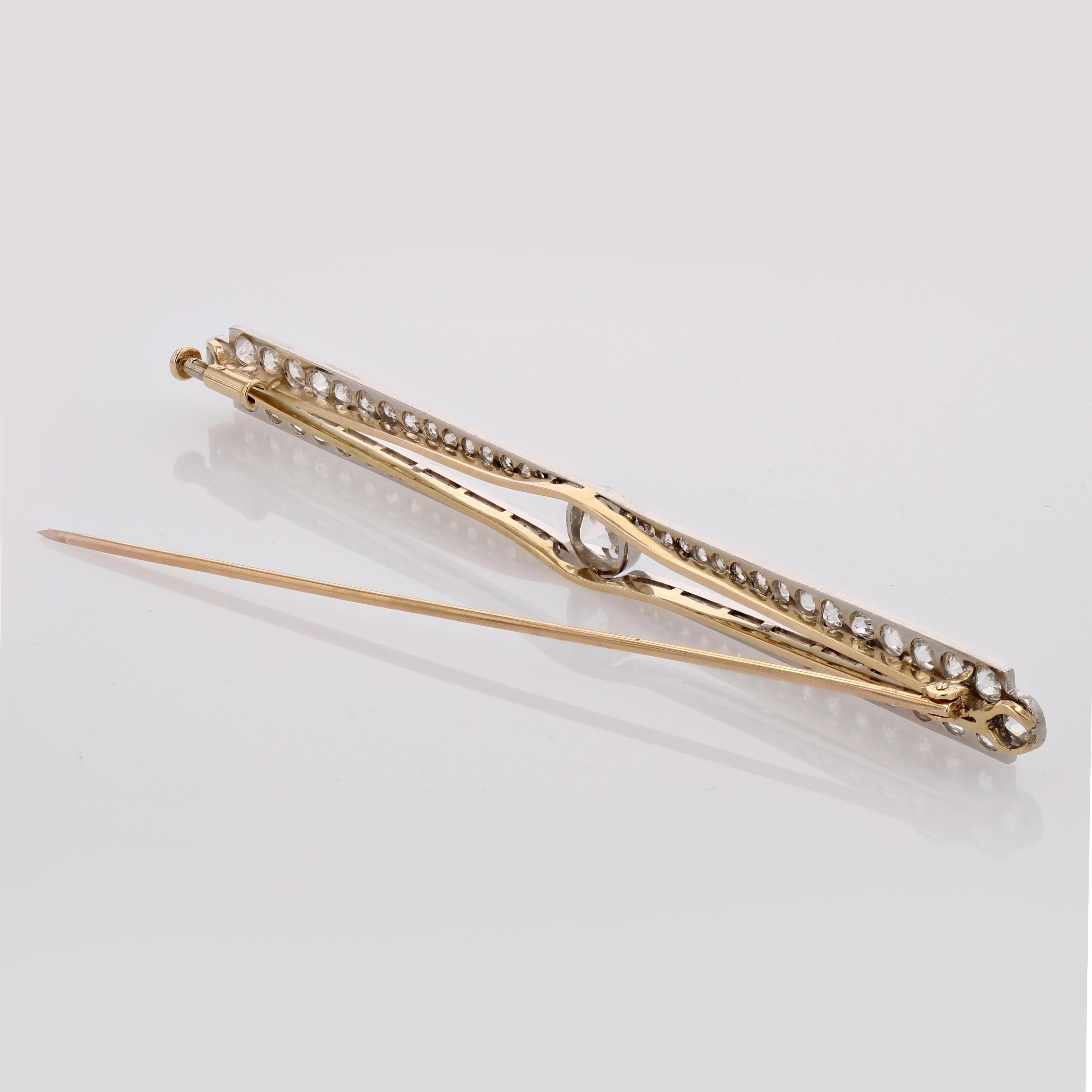 1930s Art deco Diamonds 18 Karats Yellow Gold Platinum Bar Brooch 8