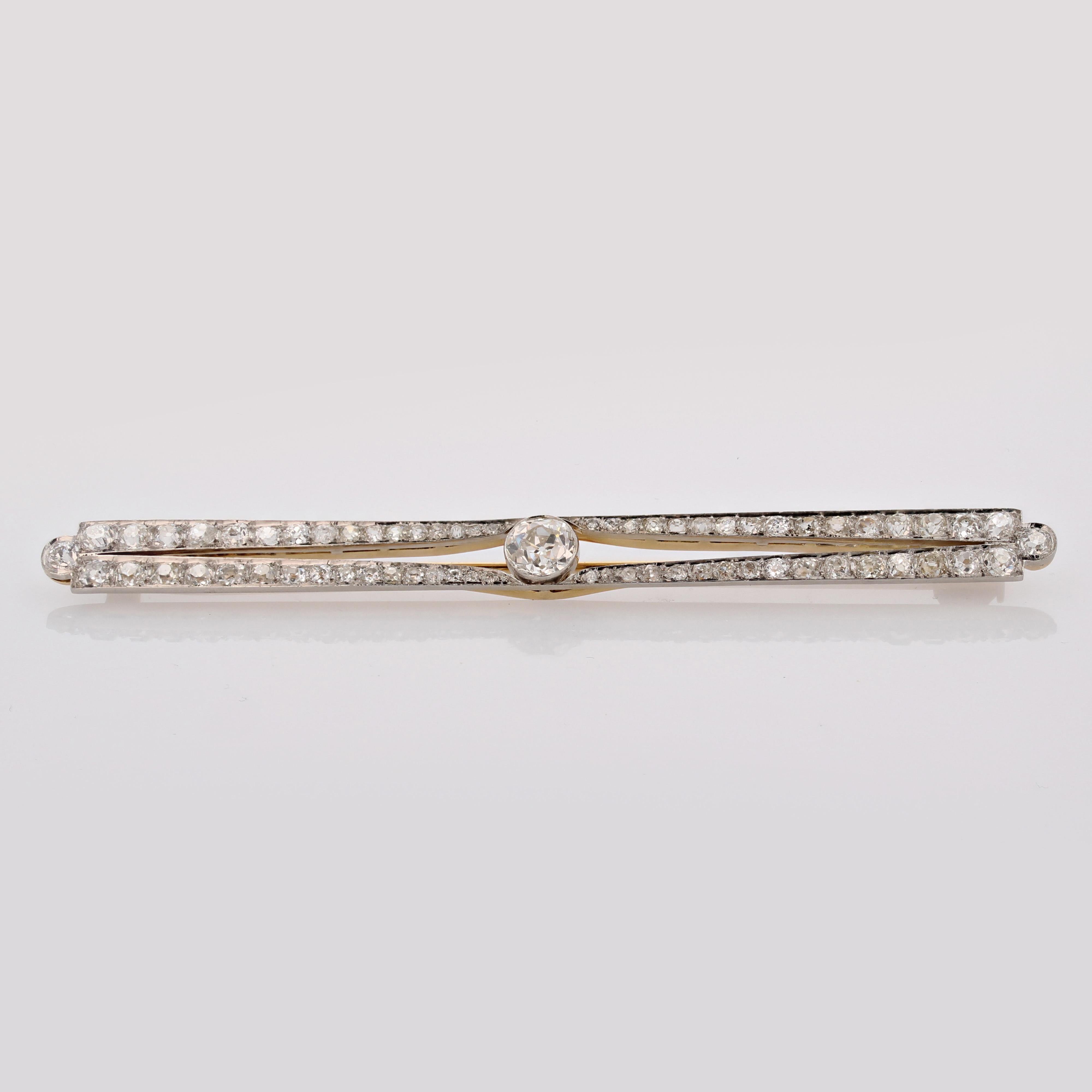 1930s Art deco Diamonds 18 Karats Yellow Gold Platinum Bar Brooch 10