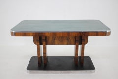 1930s Art Deco Dining Table in Walnut, Czechoslovakia