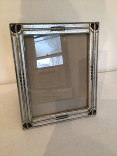 Tischbildrahmen im Art-Déco-Stil der 1930er Jahre in Used-Look aus Silber mit Glaseinsatz