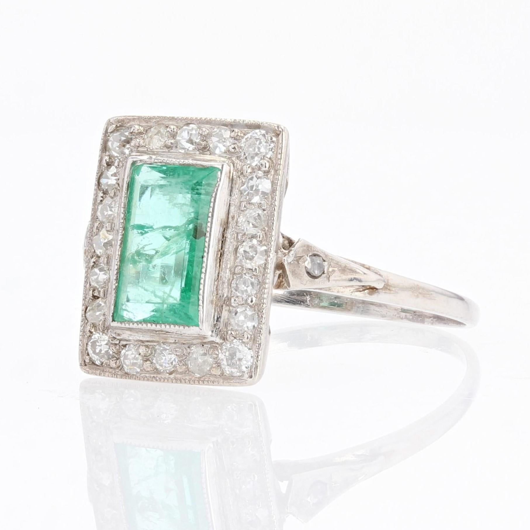 1930s, Art Deco Emerald Diamonds Platinum Ring 2