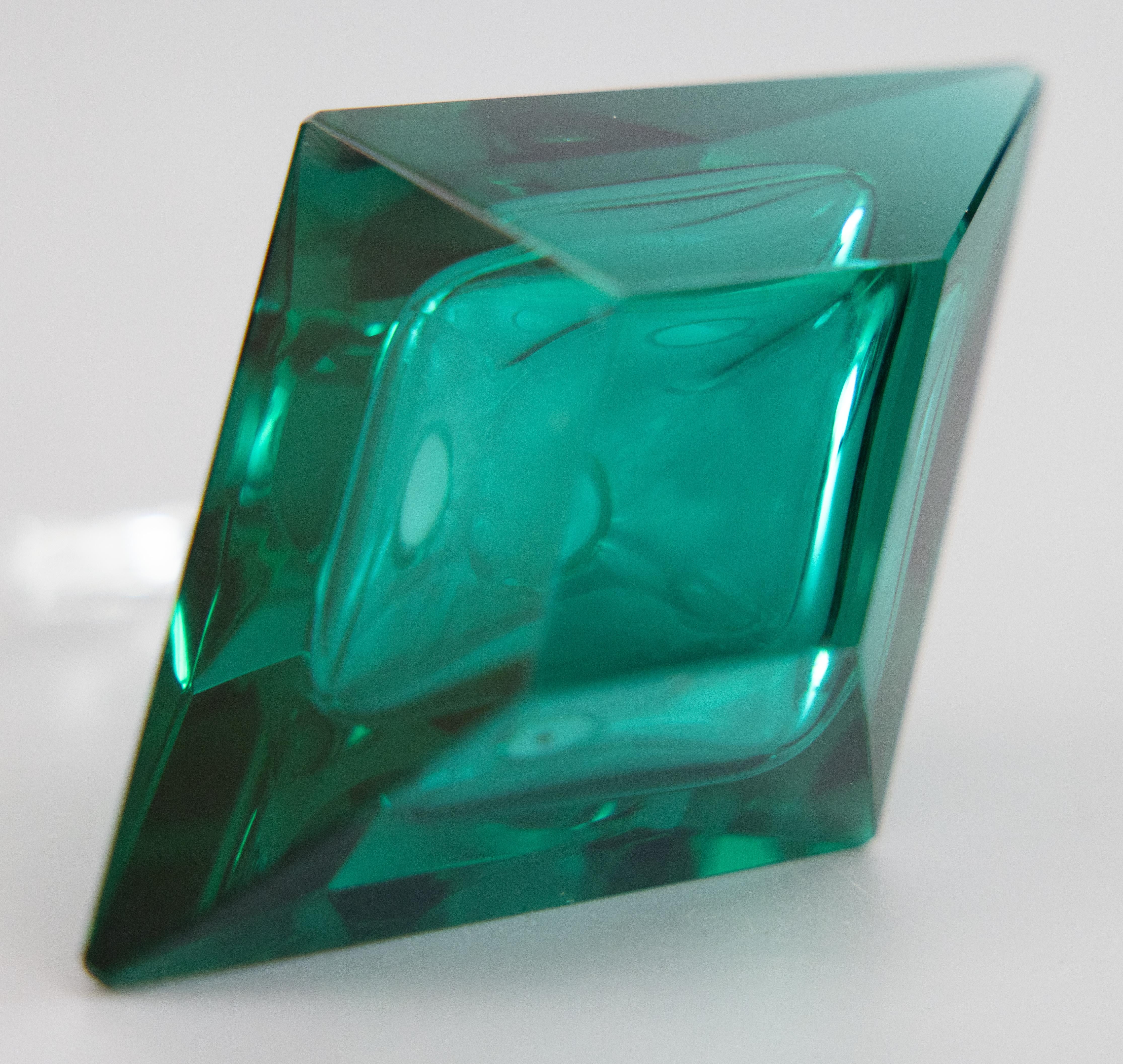 1930s Art Deco Emerald Green Italian Murano Glass Perfume Bottle For Sale 5