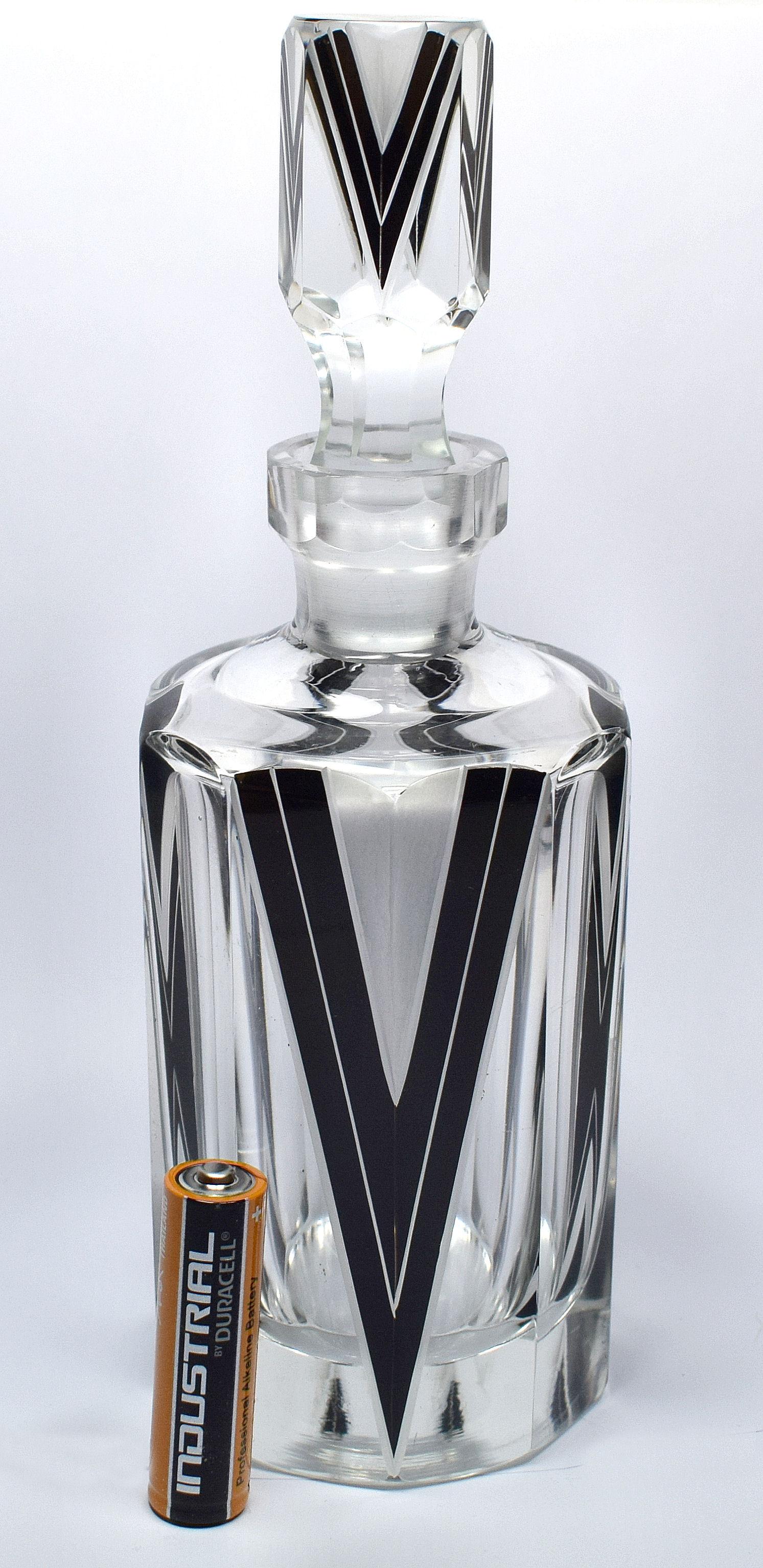 1930er Jahre Art Deco Emaille und Glas Parfümflasche im Zustand „Gut“ im Angebot in Devon, England