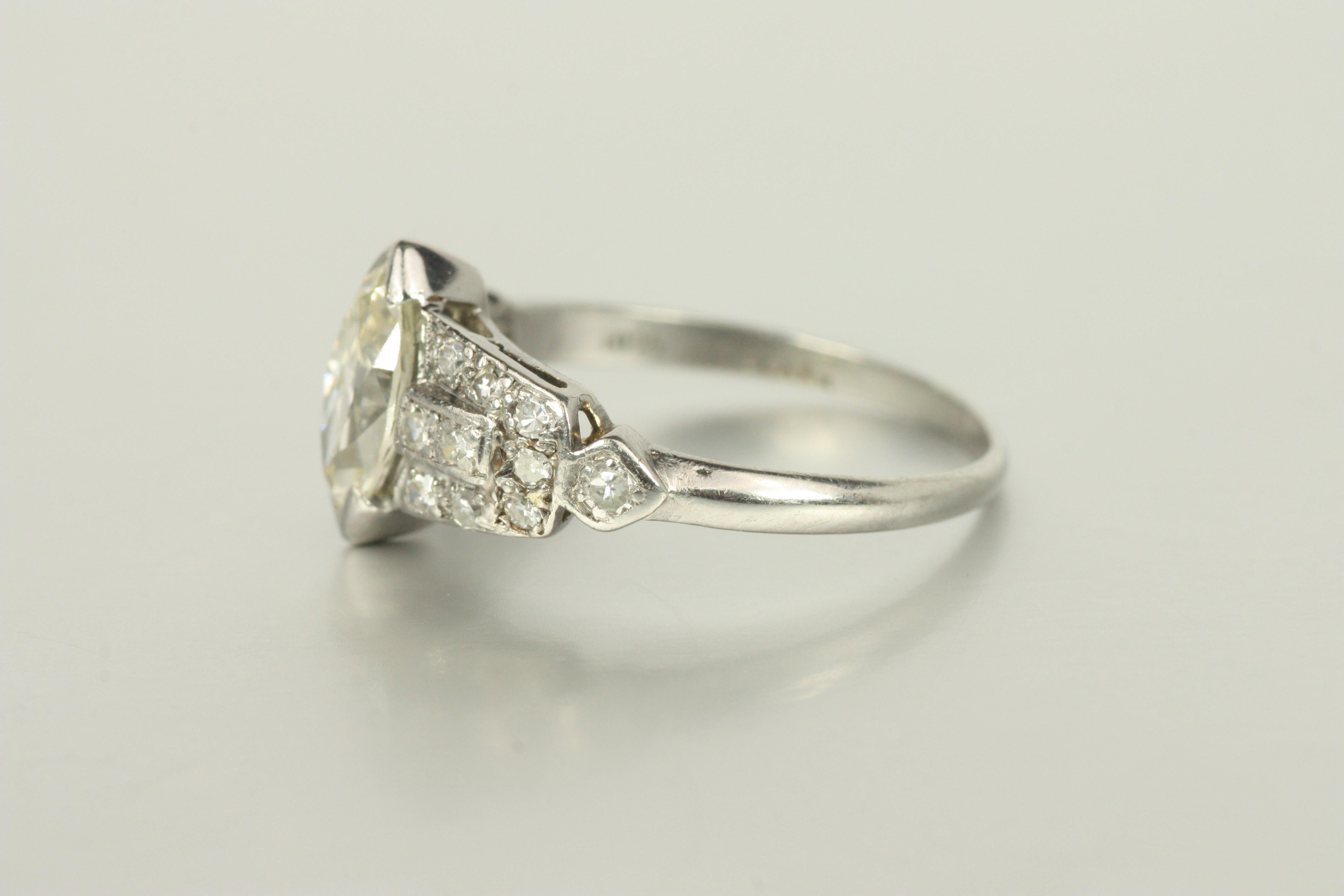 1930s Art Deco Engagement Band Ring – 0.80cttw Marquise Cut & Round Diamonds For Sale 1