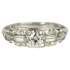 Anillo de compromiso Art Decó de los años 30 - 0,50ct Diamantes europeos antiguos, baguette y redondos