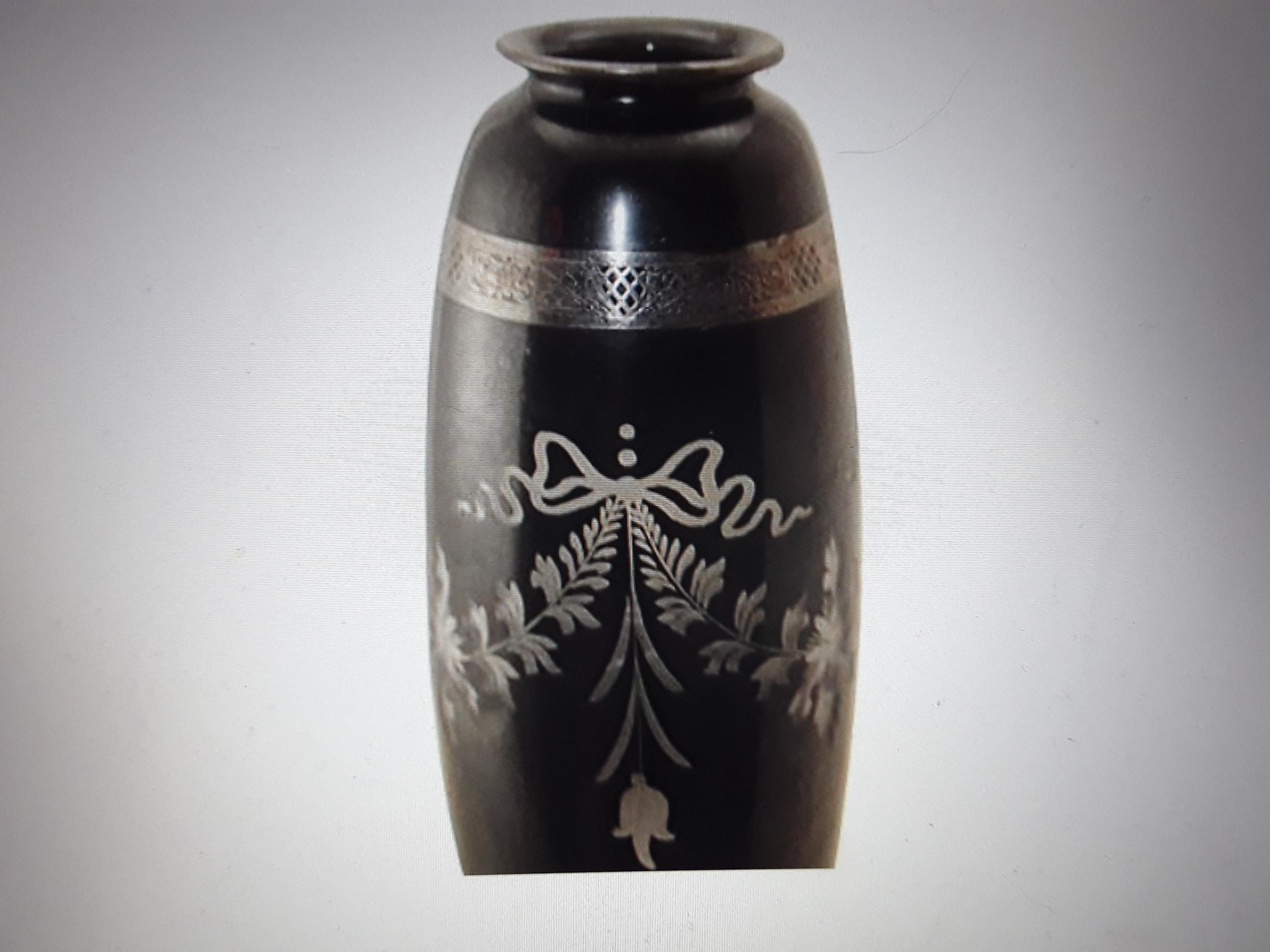 1930's Art Deco Era Black Cut Art Glass Vase Steuben & Hawkes For Sale 1