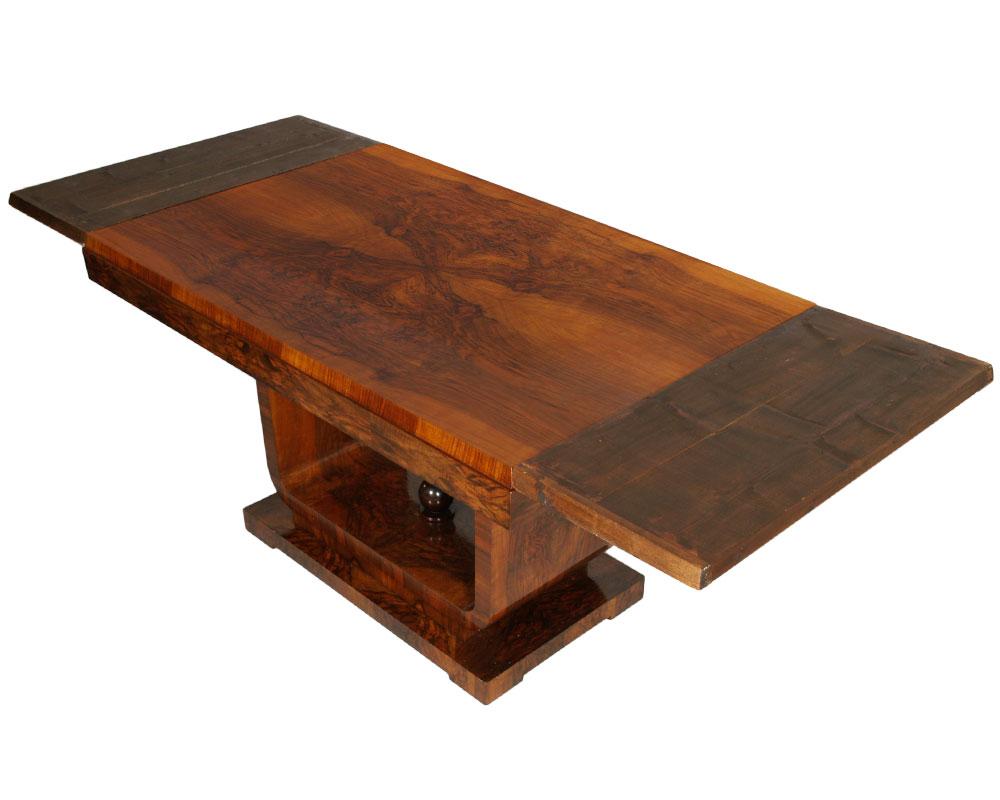 Early 20th Century 1920s Art Deco Extendable Table by Osvaldo Borsani, in Burl Walnut For Sale