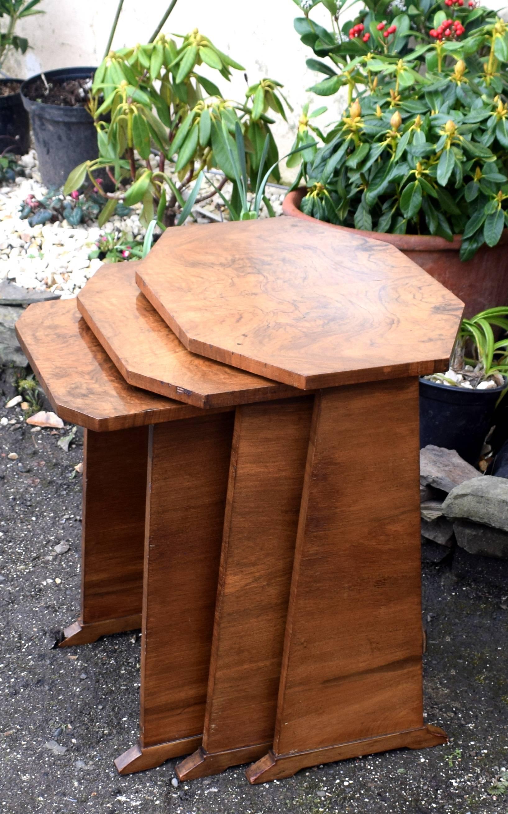 English 1930s Art Deco Figured Walnut Nest of Three Tables