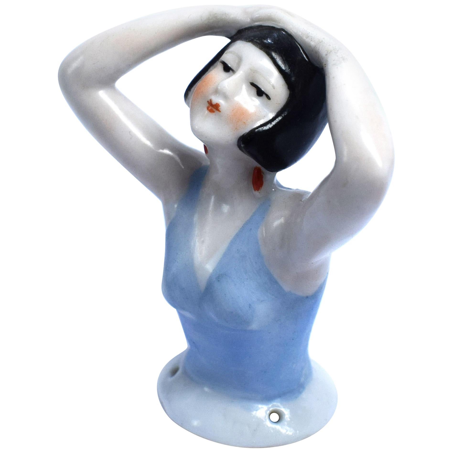 Années 1930, Art Déco Flapper Girl Pin Cushion Half Doll (Pelle de Flapper Girl)