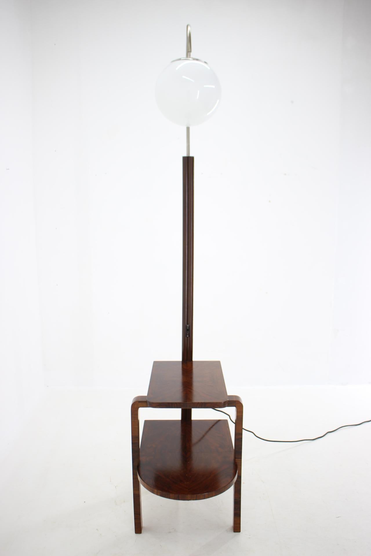 1930s, Art Deco Floor Lamp by Thonet, Czechoslovakia In Good Condition For Sale In Praha, CZ