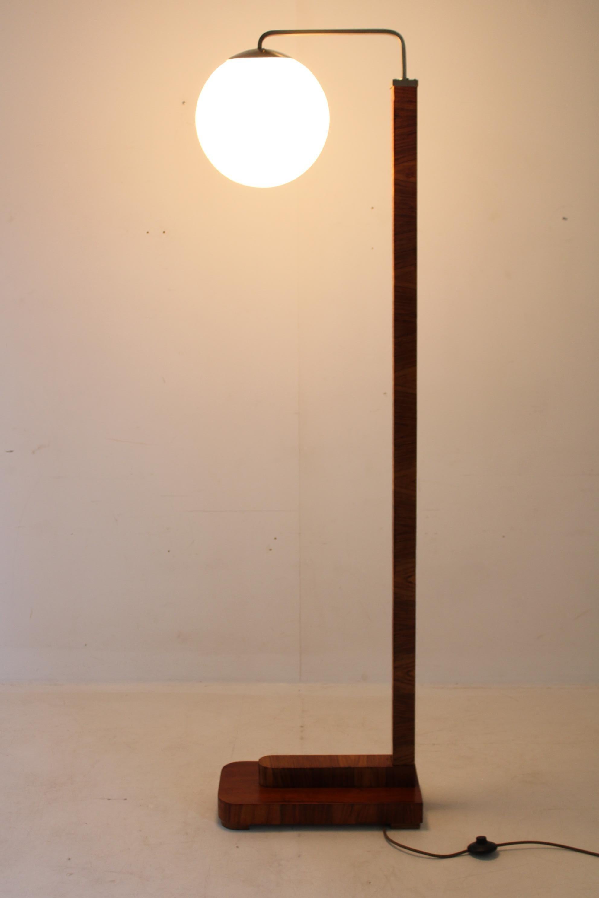 1930s Art Deco Floor Lamp, Czechoslovakia For Sale 3
