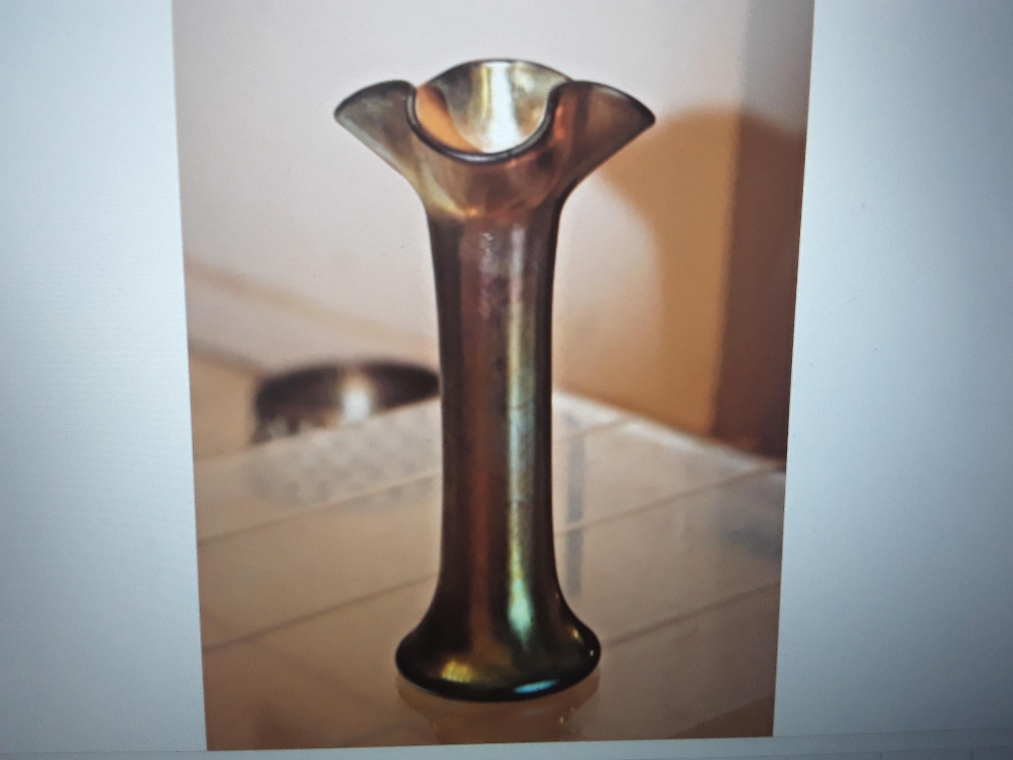Vetro artistico Art Deco del 1930 Frederick Carders Steuben Glass Gold Aurene Flared Top -- Marcato in vendita