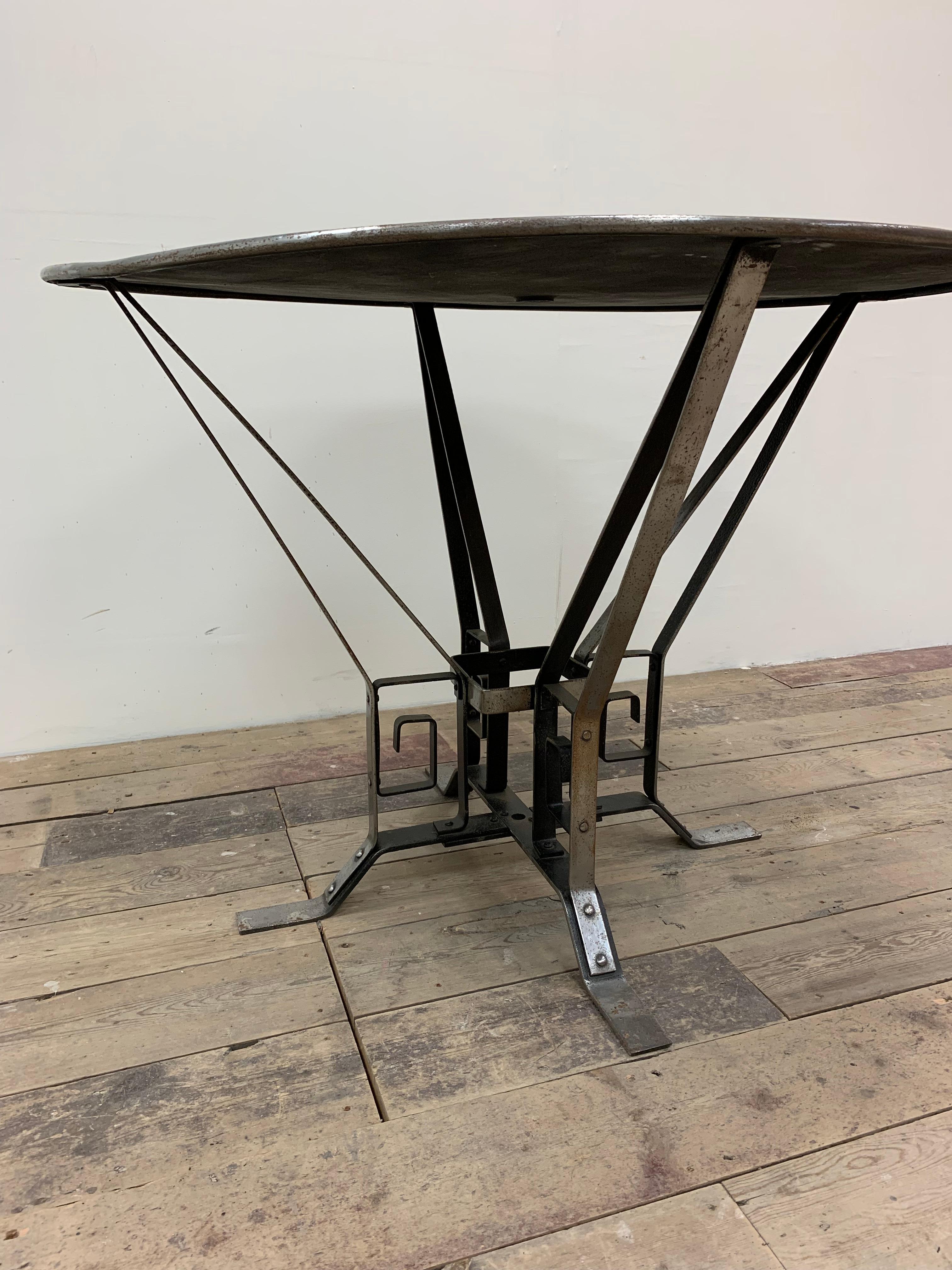 1930s Art Deco French Architecturally Inspired Polished Metal Garden Table  For Sale 8