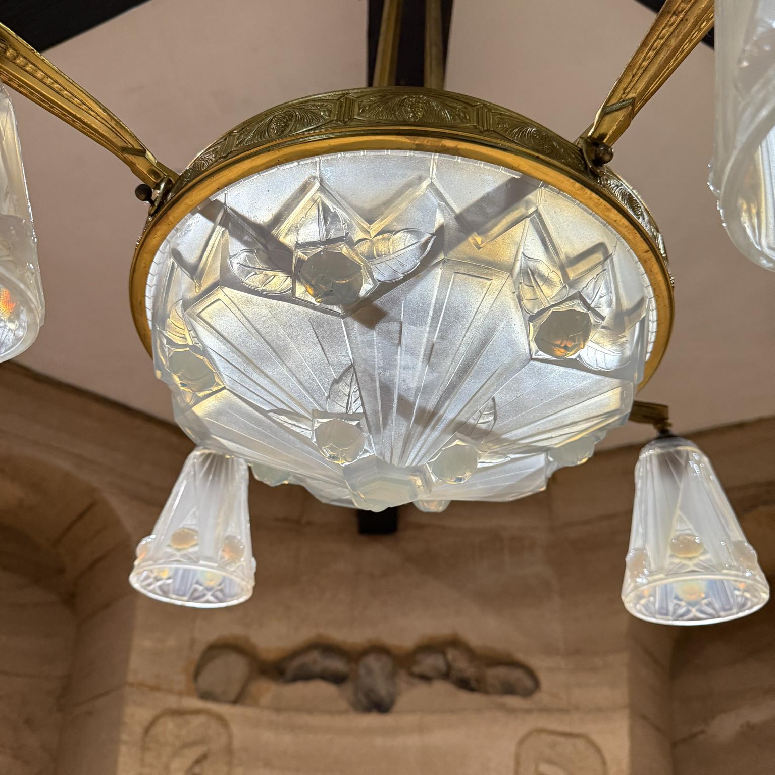 Satinato Lampadario francese Art Deco anni '30 EJG Jean Gauthier Francia in vendita