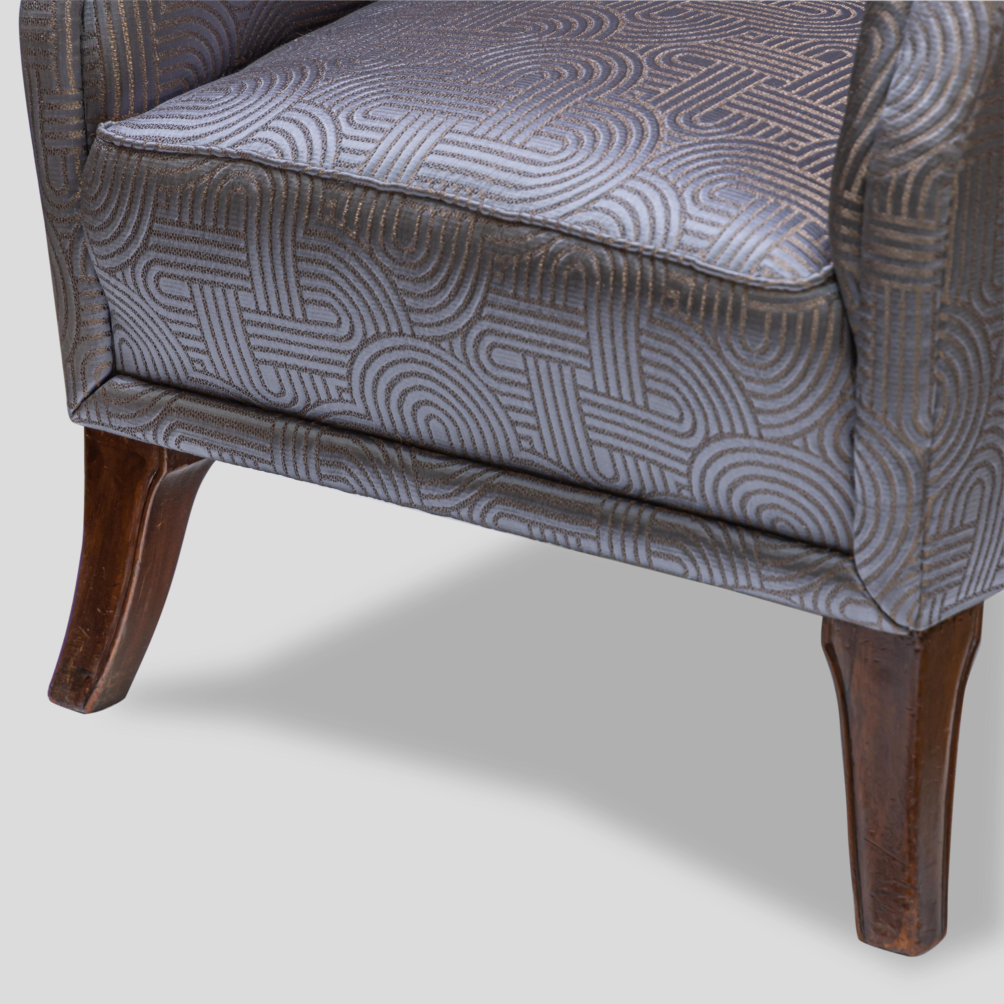 Mid-20th Century 1930s Art Deco French Design Armchair in Satin Grey Upholstery Wall Nut Wood For Sale