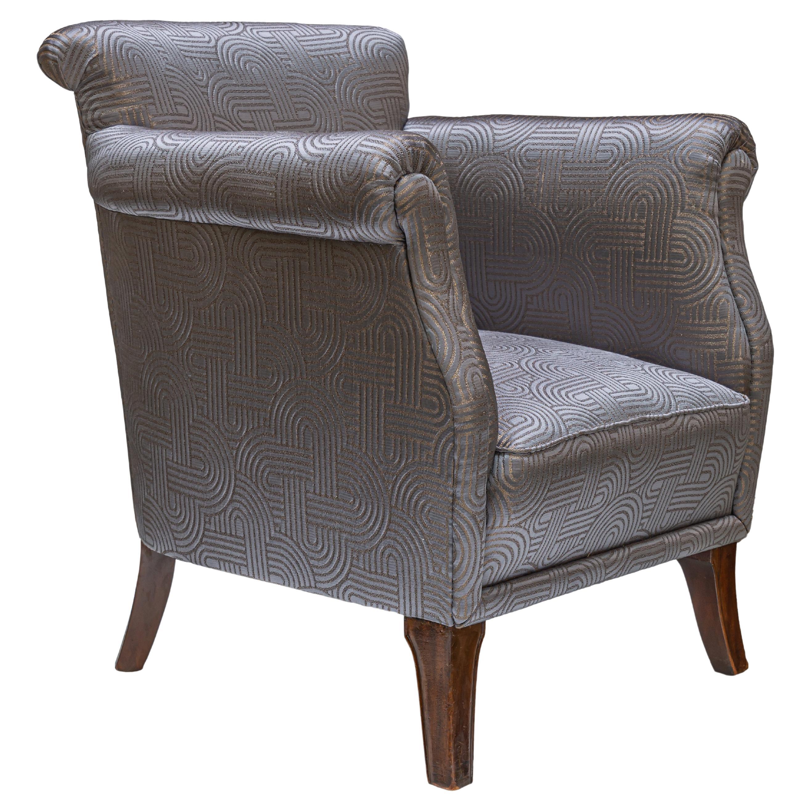 1930s Art Deco French Design Armchair in Satin Grey Upholstery Wall Nut Wood For Sale