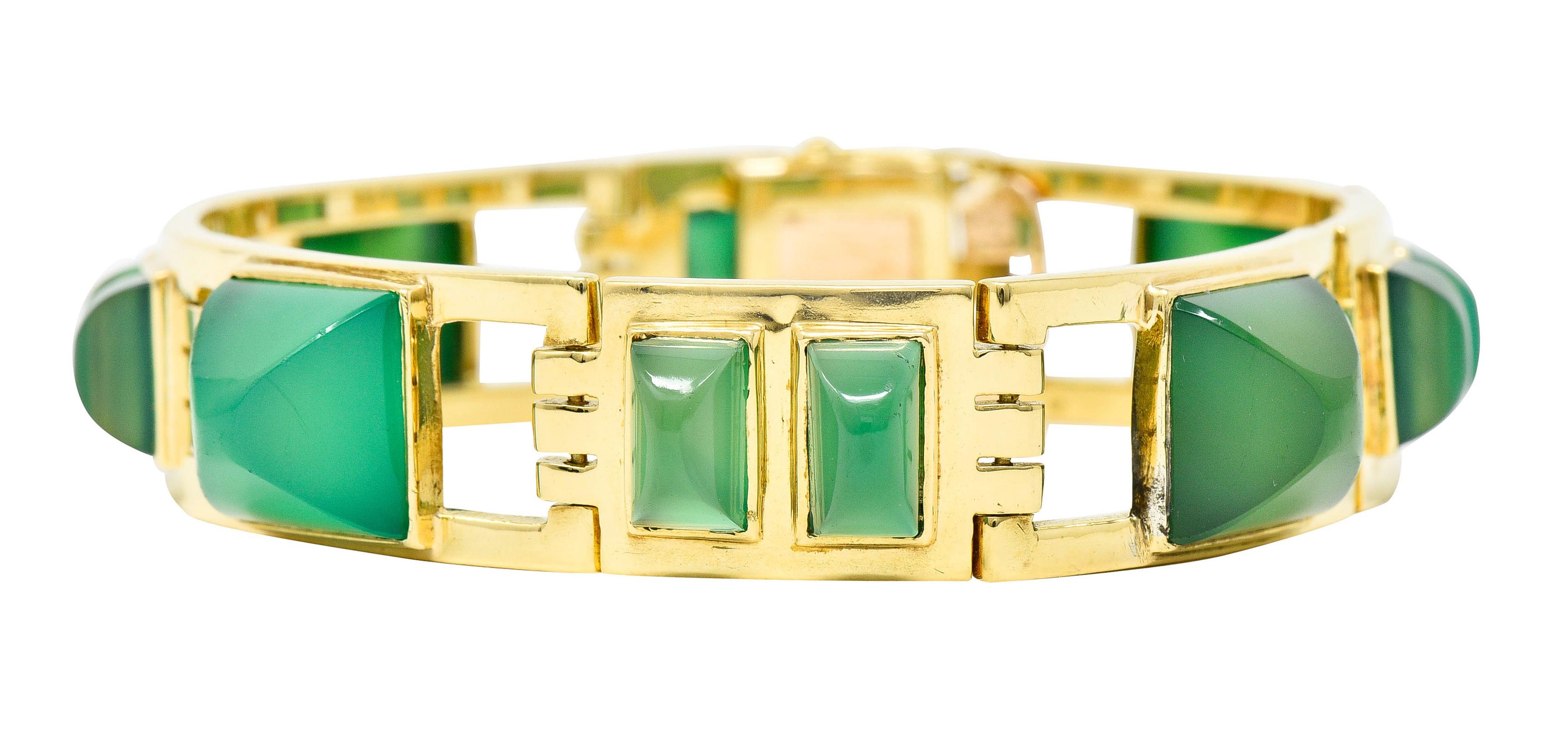 Sugarloaf Cabochon 1930's Art Deco French Sugarloaf Chrysoprase 18 Karat Gold Link Bracelet